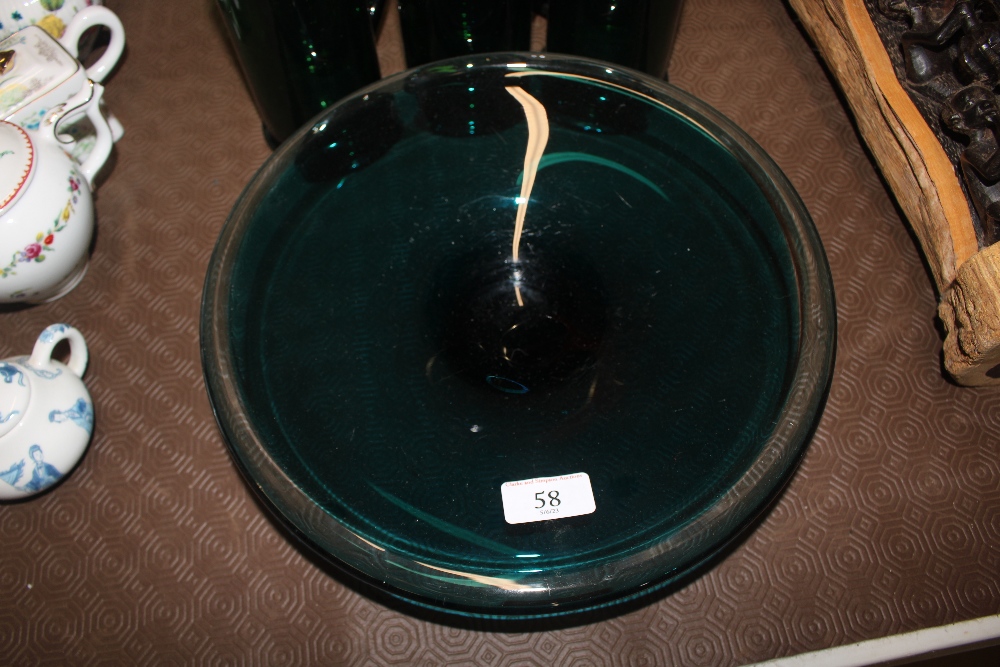 A quantity of glassware to include green glass tan - Image 8 of 10