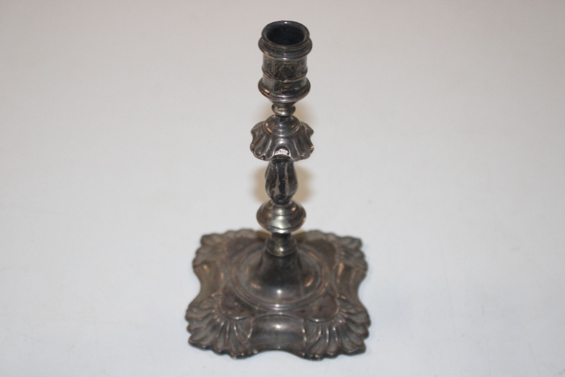 A pair of silver candlesticks with weighted bases - Image 2 of 7