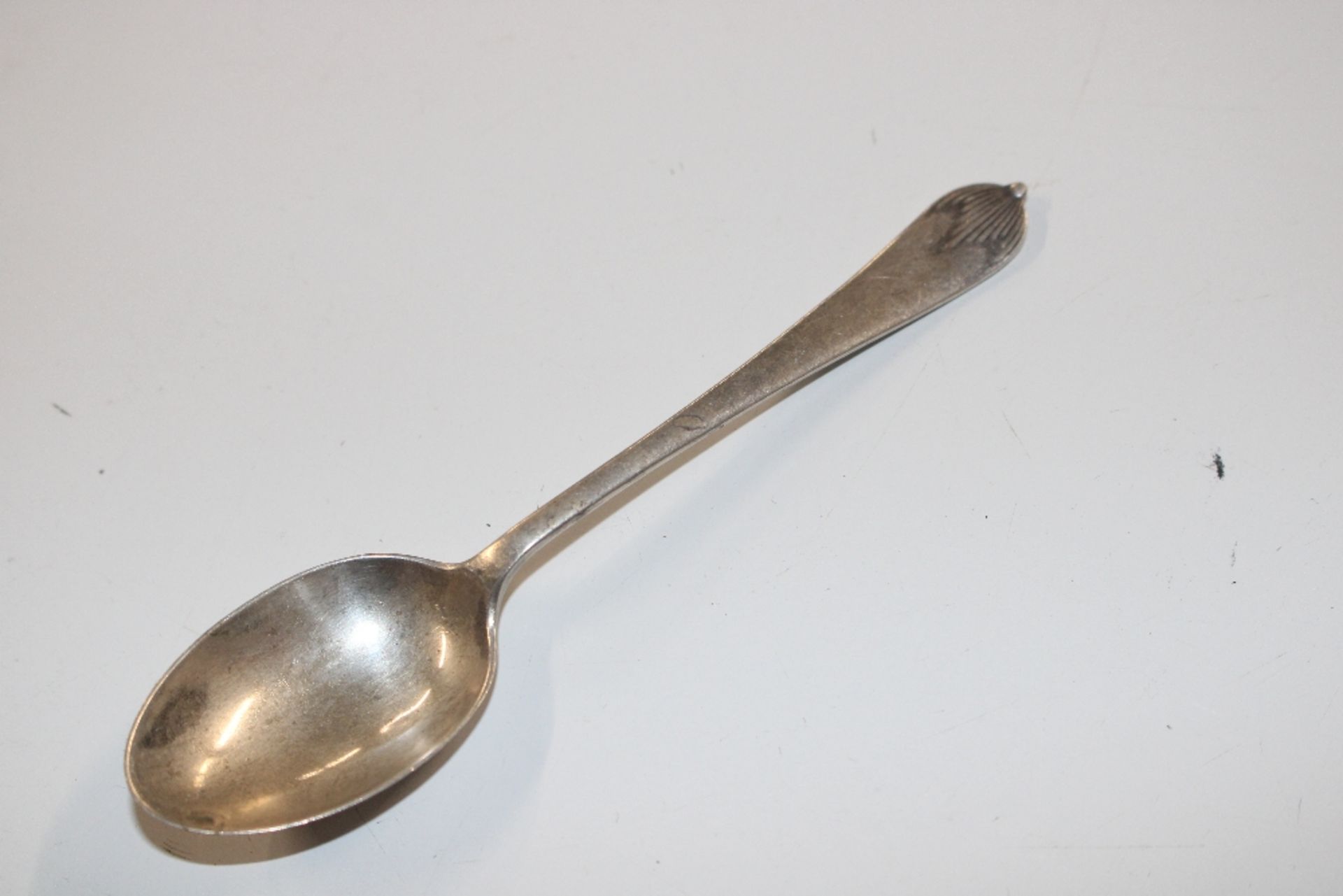 Fourteen silver teaspoons with engraving relating - Image 2 of 7