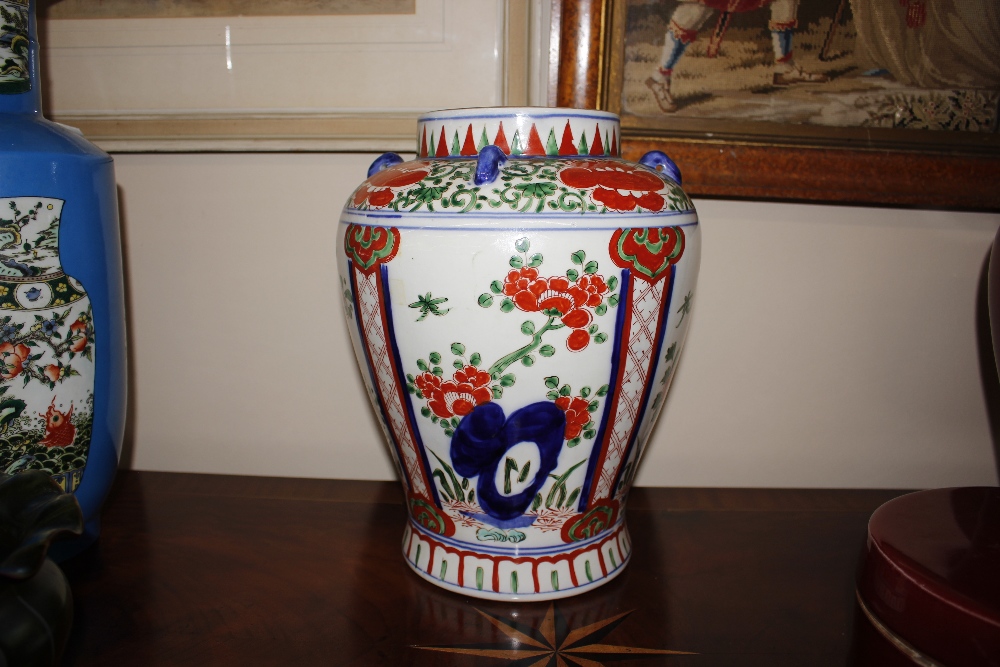 A Chinese baluster jar, having lop handles, brightly coloured enamel decoration, 33cm high - Image 6 of 20