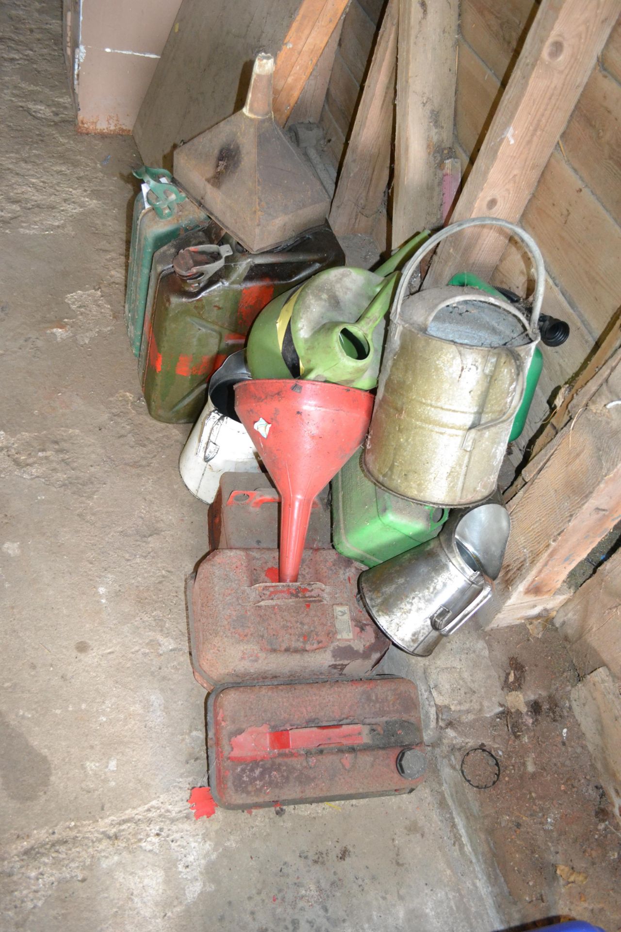 2x Jerry cans, various funnels, petrol cans etc. V - Image 2 of 3