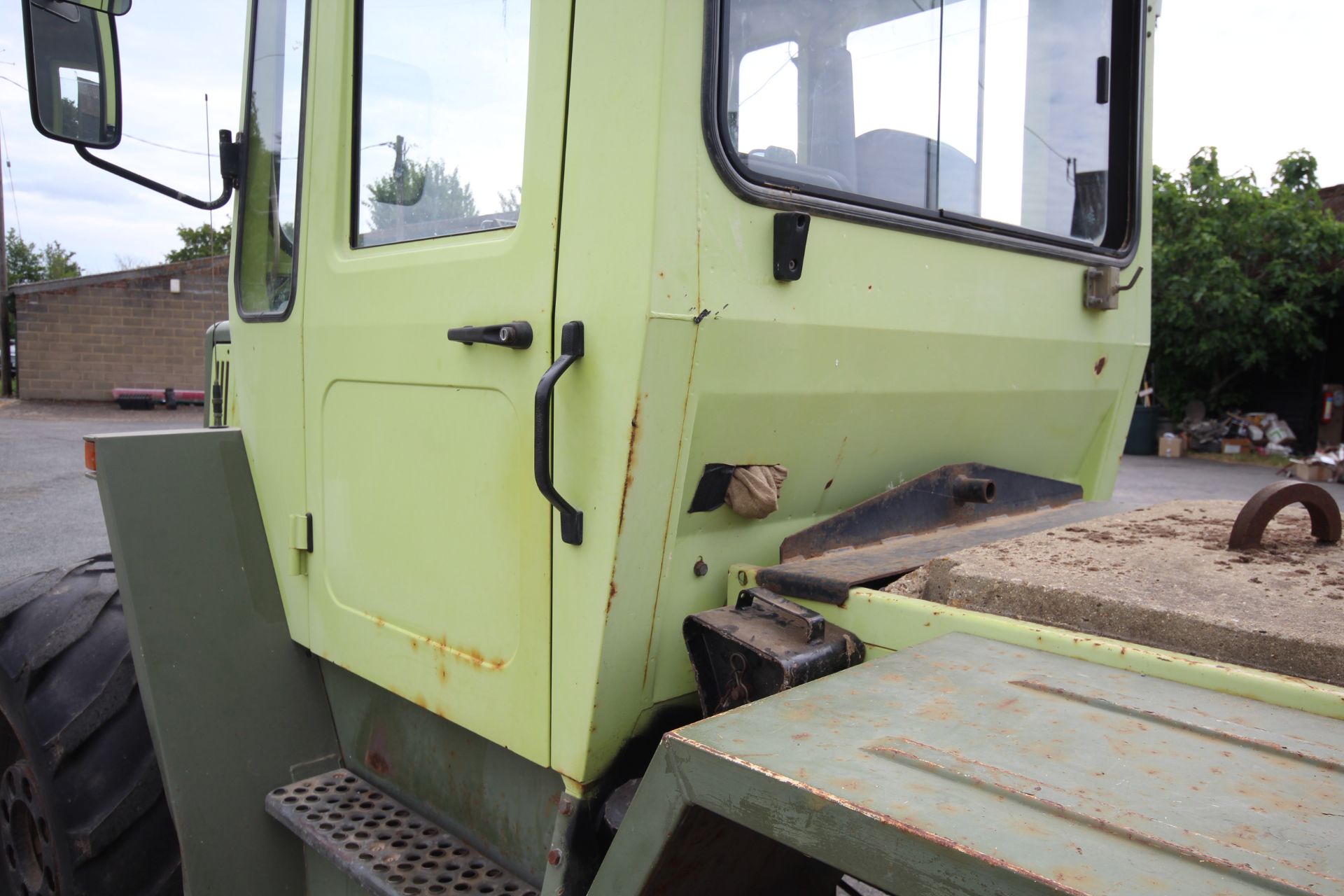 MB Trac 900 Turbo 4WD tractor. Registration A910 GDX. Date of first registration 24/05/1984. 5,514 - Image 51 of 124