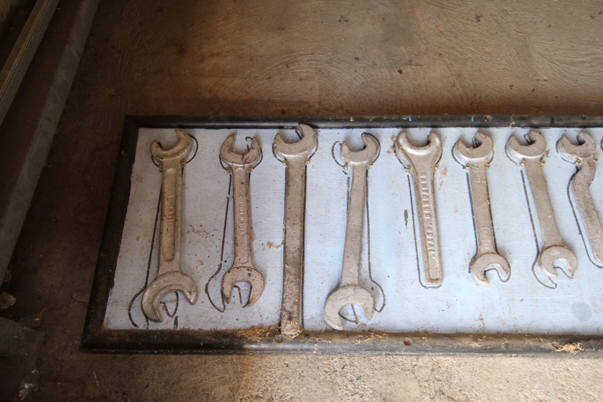 Twenty one spanners mounted on a board - Image 2 of 4