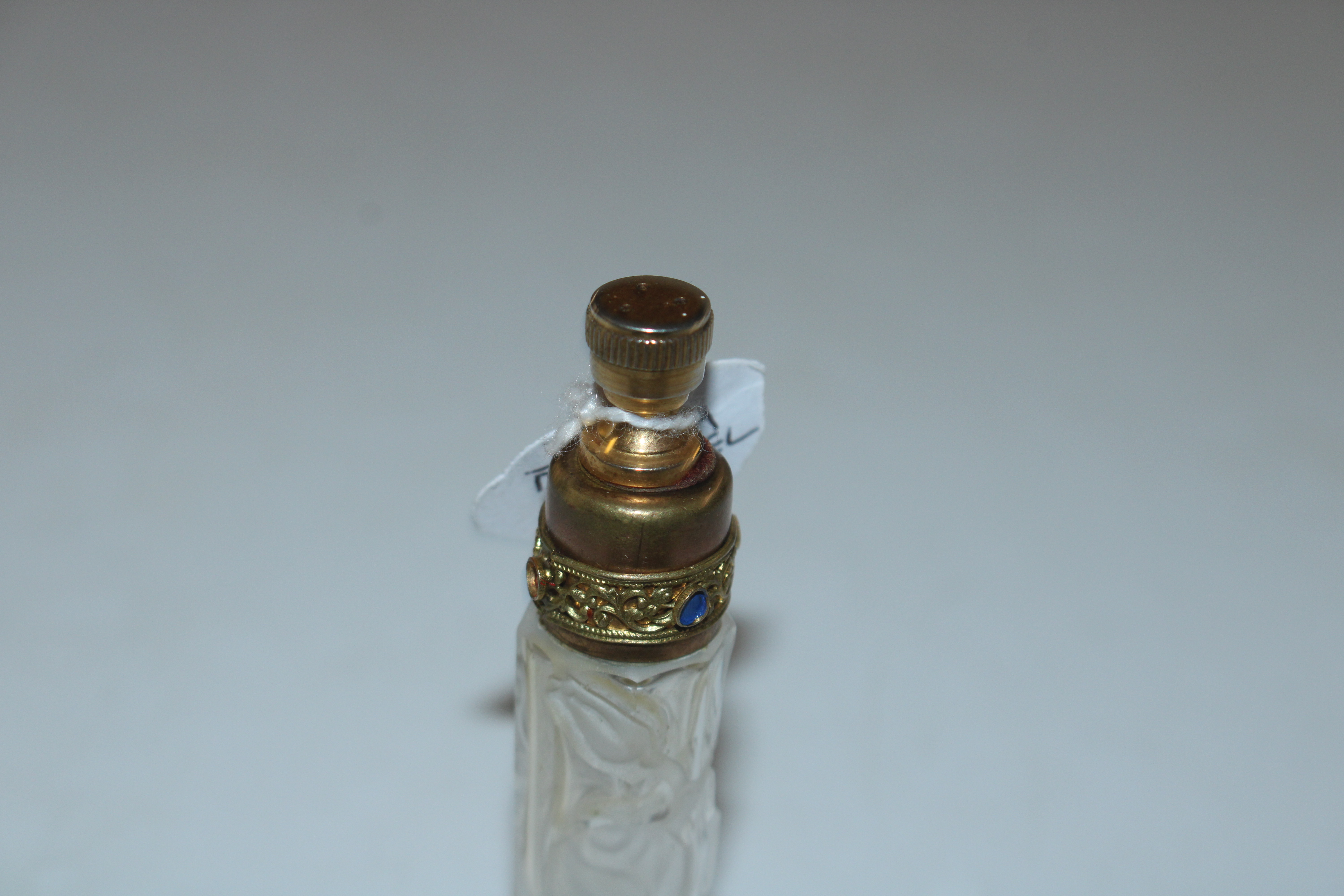 Seven various silver topped and other scent bottle - Image 17 of 20