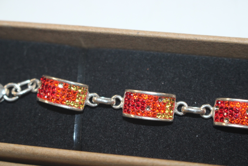 A Sterling silver and Padparadscha sapphire set br - Bild 2 aus 3