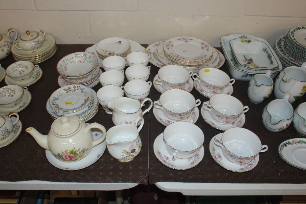 A quantity of bone china "Gainsborough" pattern an