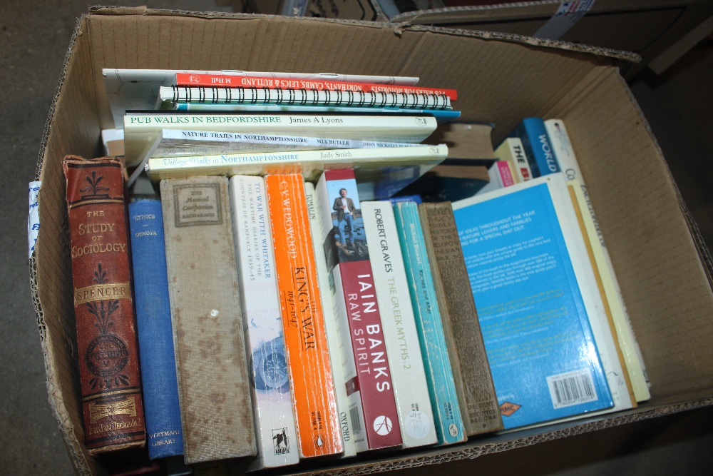 Four boxes of miscellaneous books - Bild 2 aus 5