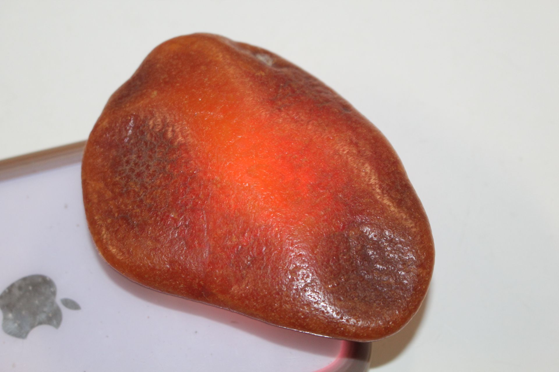 Three large pieces of raw amber, approx. 193gms - Image 9 of 9