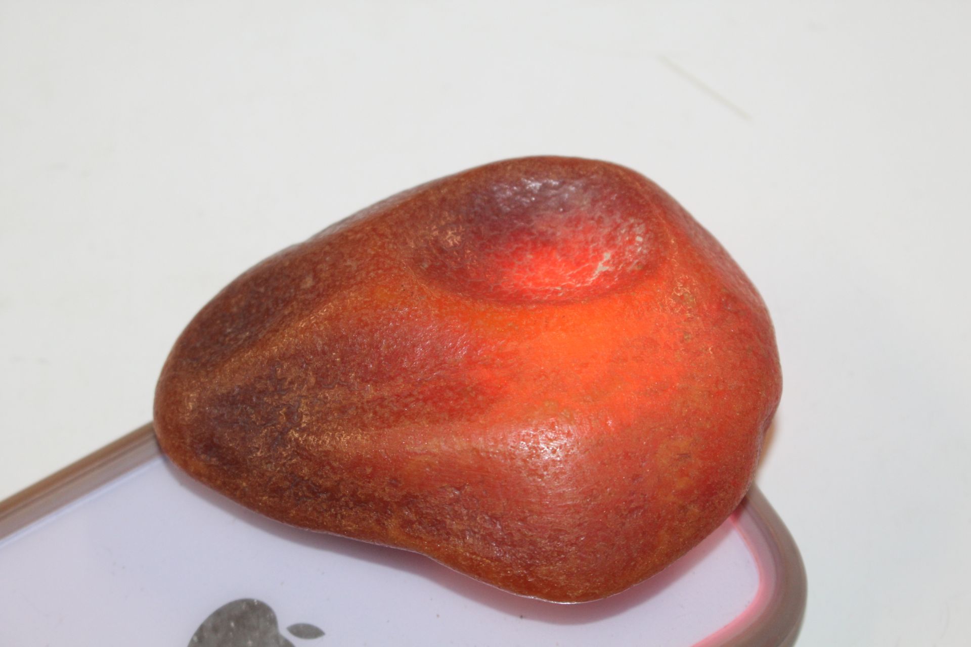 Three large pieces of raw amber, approx. 193gms - Image 8 of 9