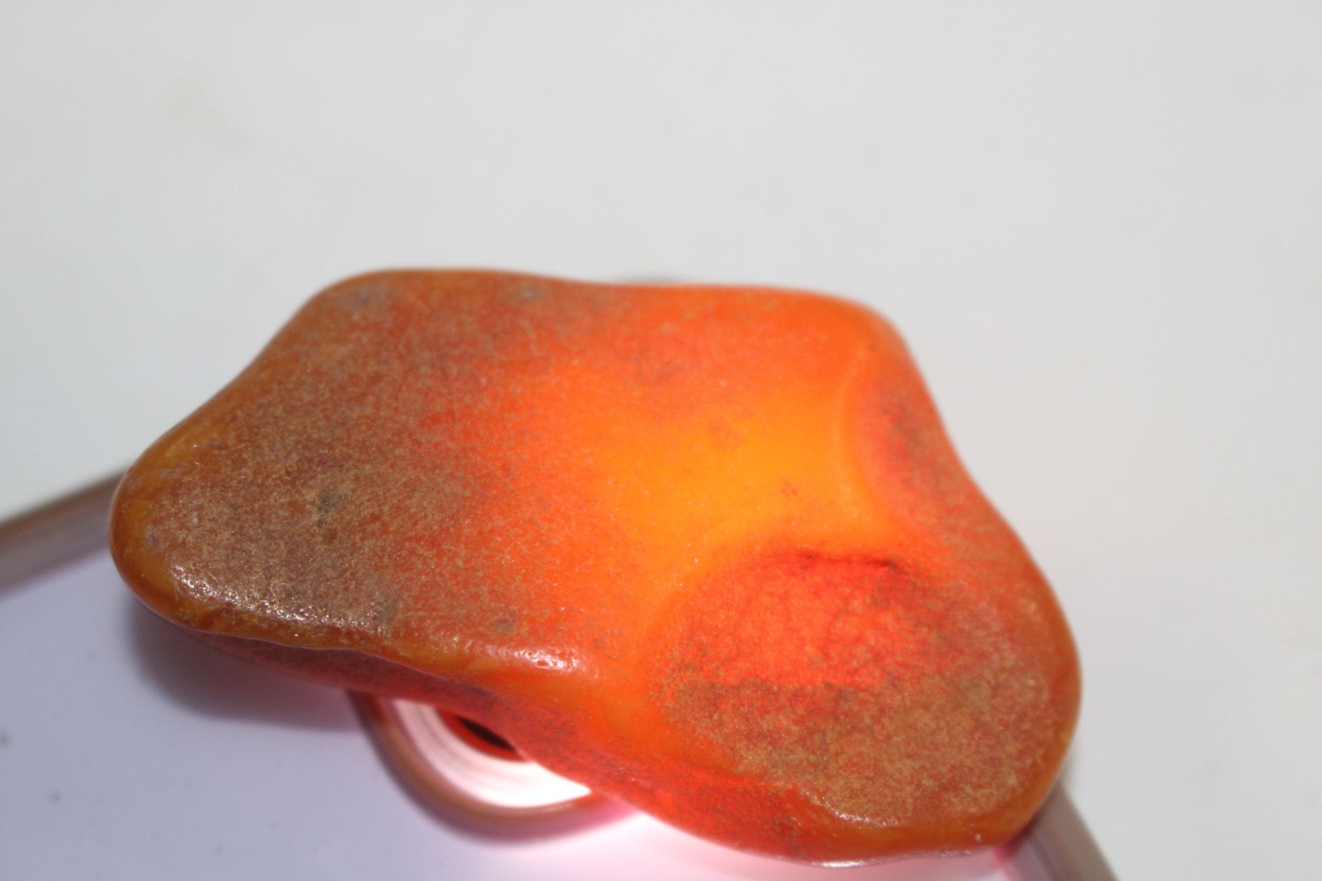 Three pieces of raw amber, approx. 194gms - Image 6 of 12