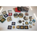 A box of various coinage (NB The silver dollar within this lot has been withdrawn by vendor)