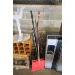 A quantity of long handled gardening tools to incl