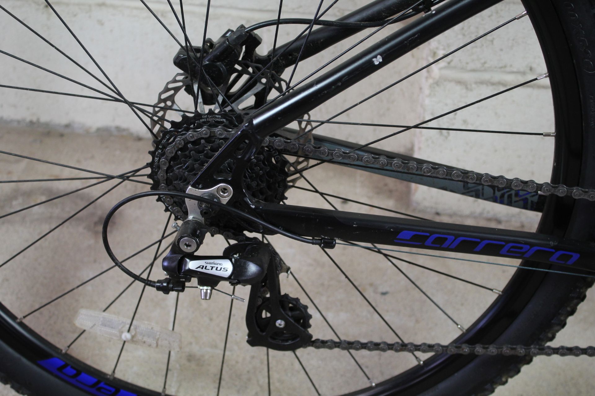 A Carrera Hellcat 29 mountain bike with aluminium - Image 10 of 24