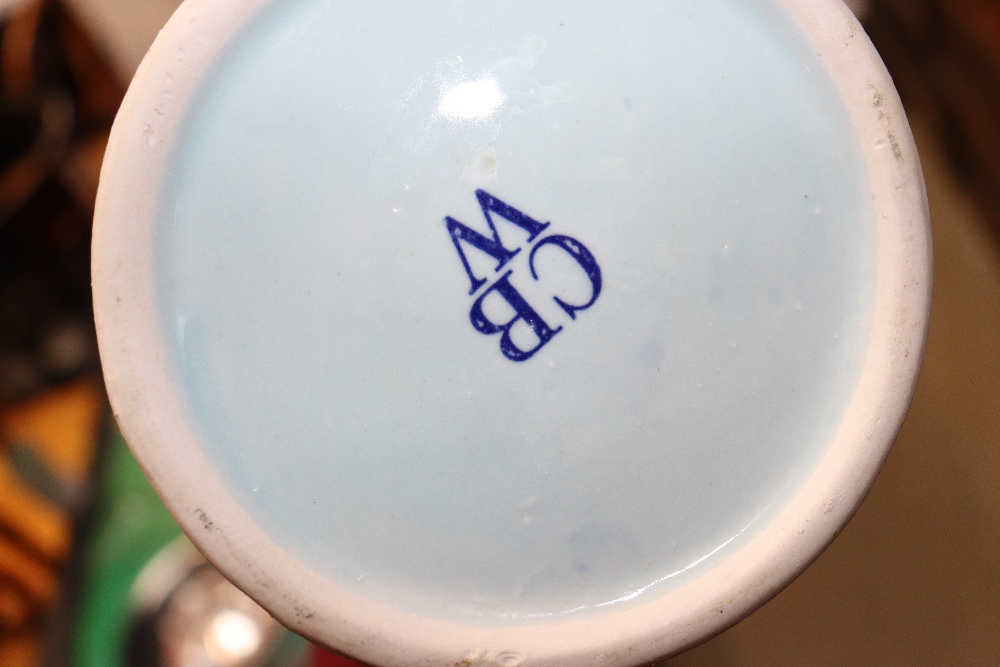 A blue and white Oriental decorated vase, mark to base 'CBW', a Susie Cooper pot and cover, Spode - Image 2 of 3