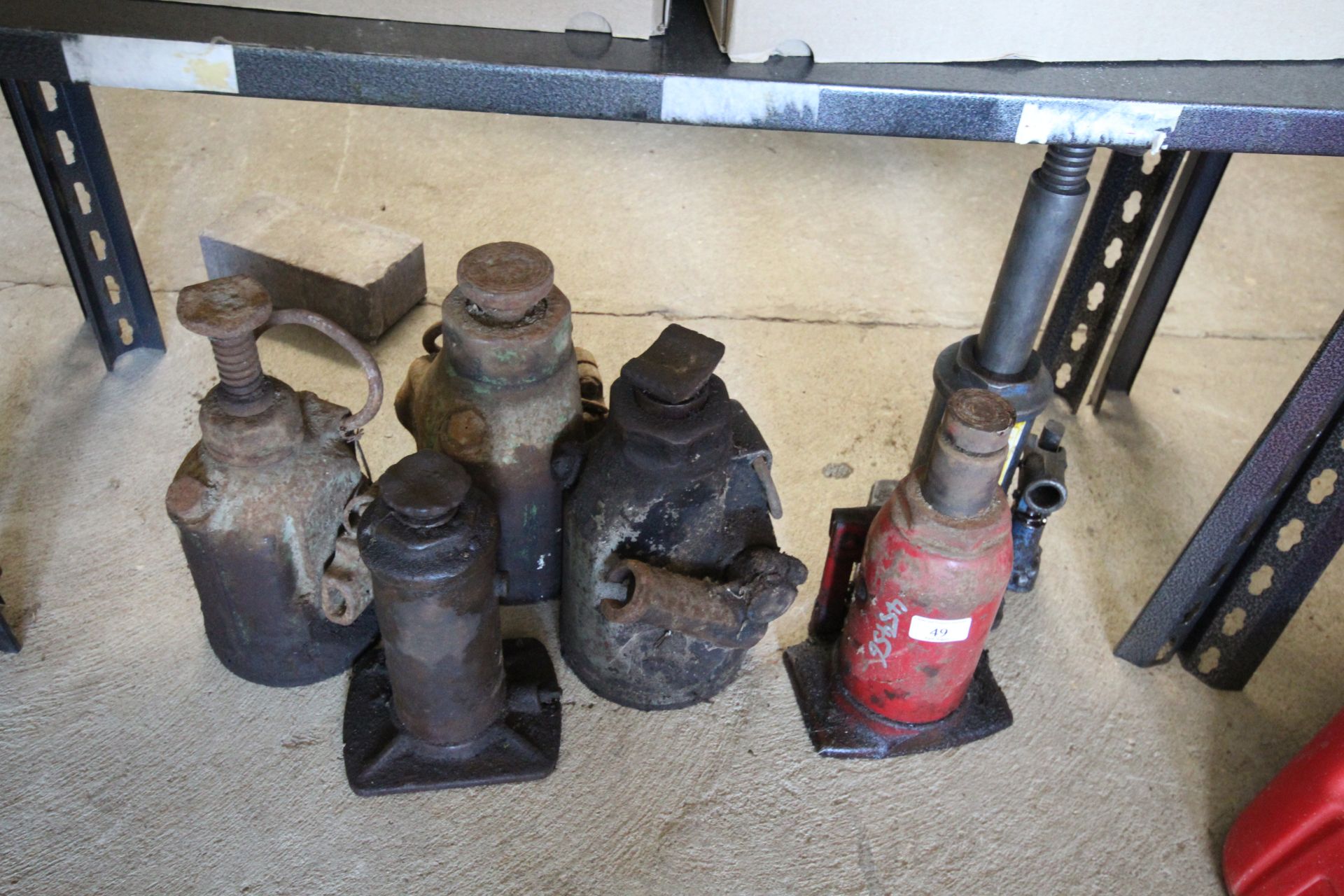 Various bottle jacks.