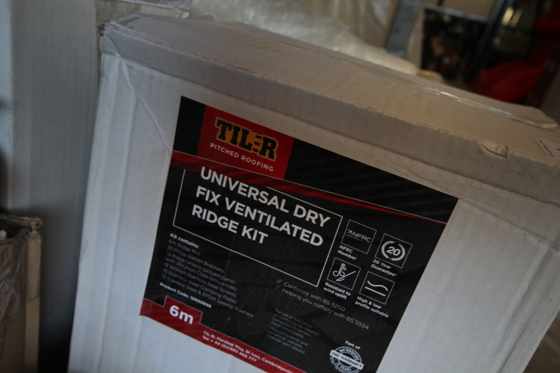 2x rolls of insulation; 2x rolls of carpet protector (25m), 2x boxes of Universal Dry Fix ventilated - Image 3 of 4