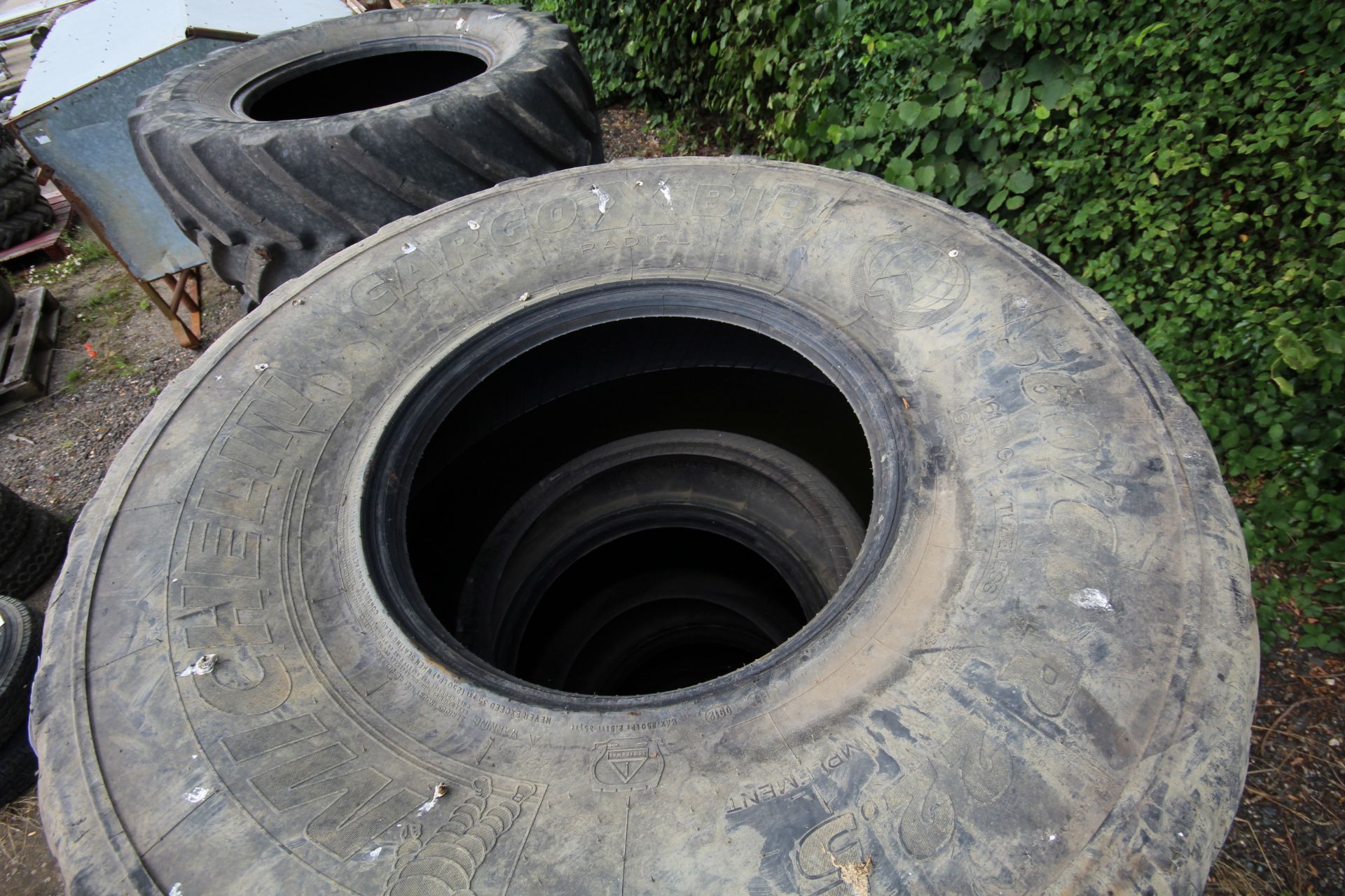 3x Michelin Cargo X-Bib 560/60R22.5 tyres. V - Image 3 of 4