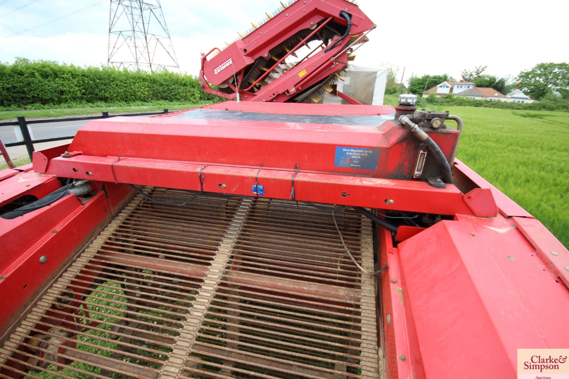 Grimme GT70 trailed potato harvester. 2011. Serial number 45001088. 16.5/85-28 and 620/50B22.5 - Image 31 of 41
