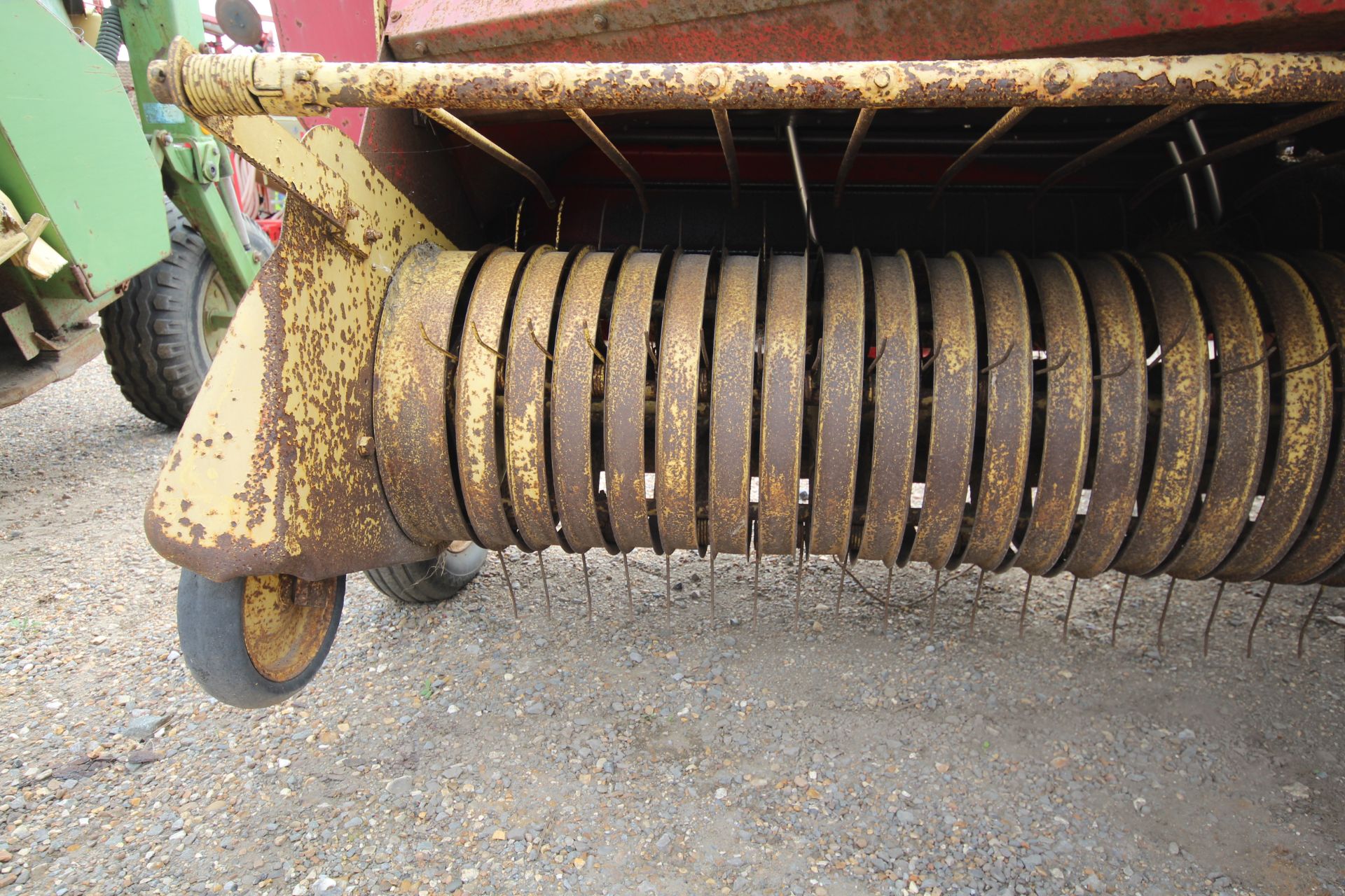 New Holland Super Hayliner 268 conventional baler. Owned from new. From a local deceased estate. - Image 12 of 26