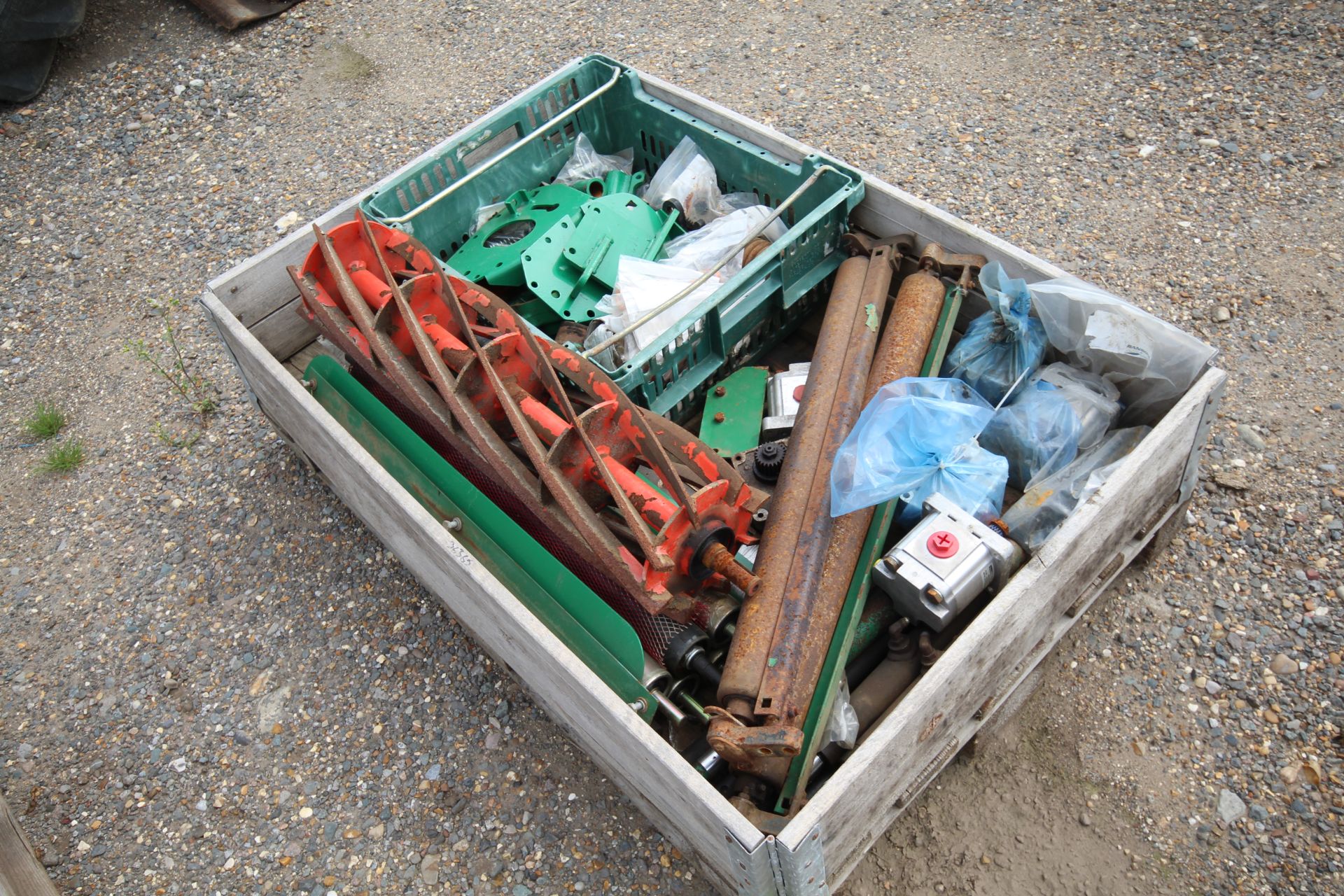 Large quantity of Ransomes spare cylinder units and cylinder mower spares. V - Image 7 of 8