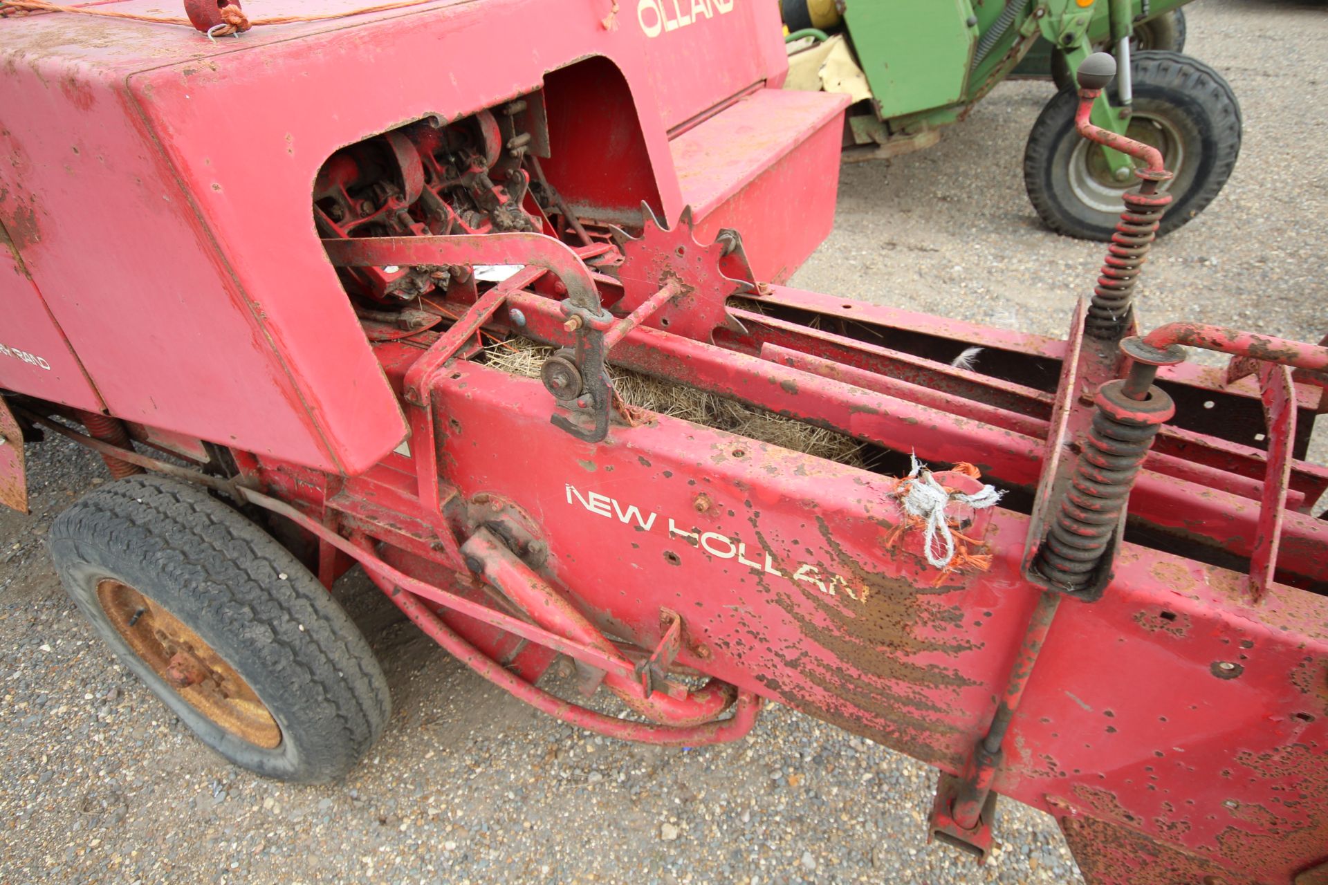 New Holland Super Hayliner 268 conventional baler. Owned from new. From a local deceased estate. - Image 23 of 26