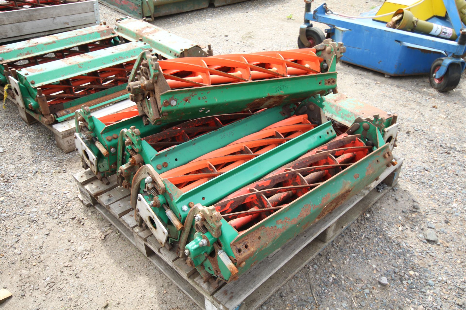 Large quantity of Ransomes spare cylinder units and cylinder mower spares. V - Image 4 of 8