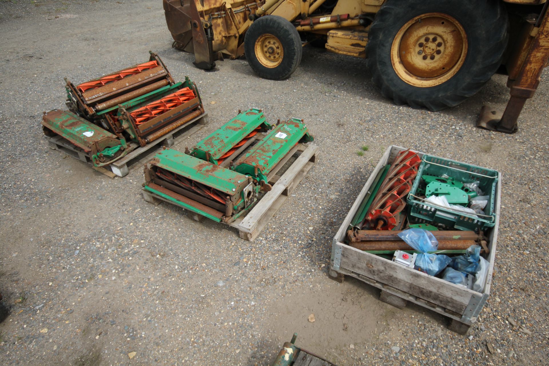 Large quantity of Ransomes spare cylinder units and cylinder mower spares. V - Image 2 of 8