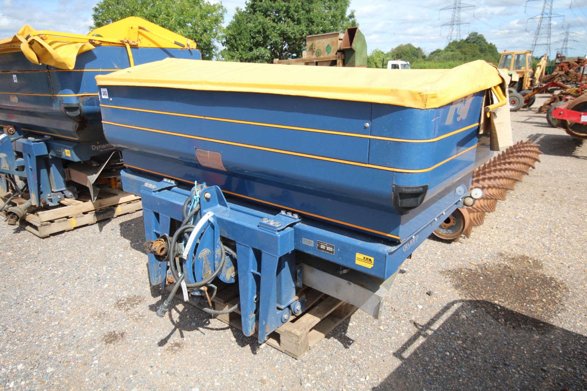 Bogballe/ KRM M2W Base Quadro 24m twin disc fertiliser spreader. 2008. With weigh cells. Owned