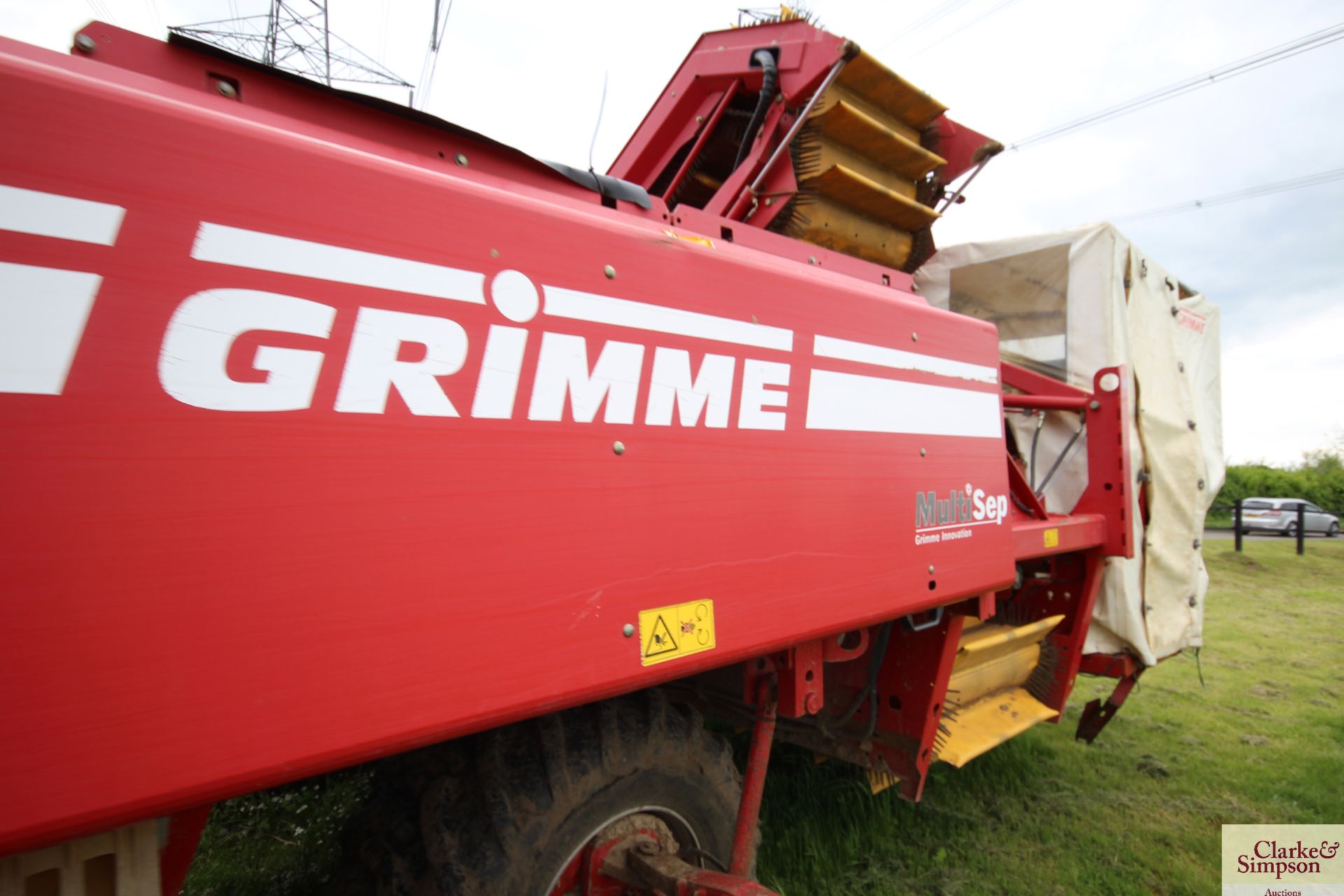 Grimme GT70 trailed potato harvester. 2011. Serial number 45001088. 16.5/85-28 and 620/50B22.5 - Image 13 of 41