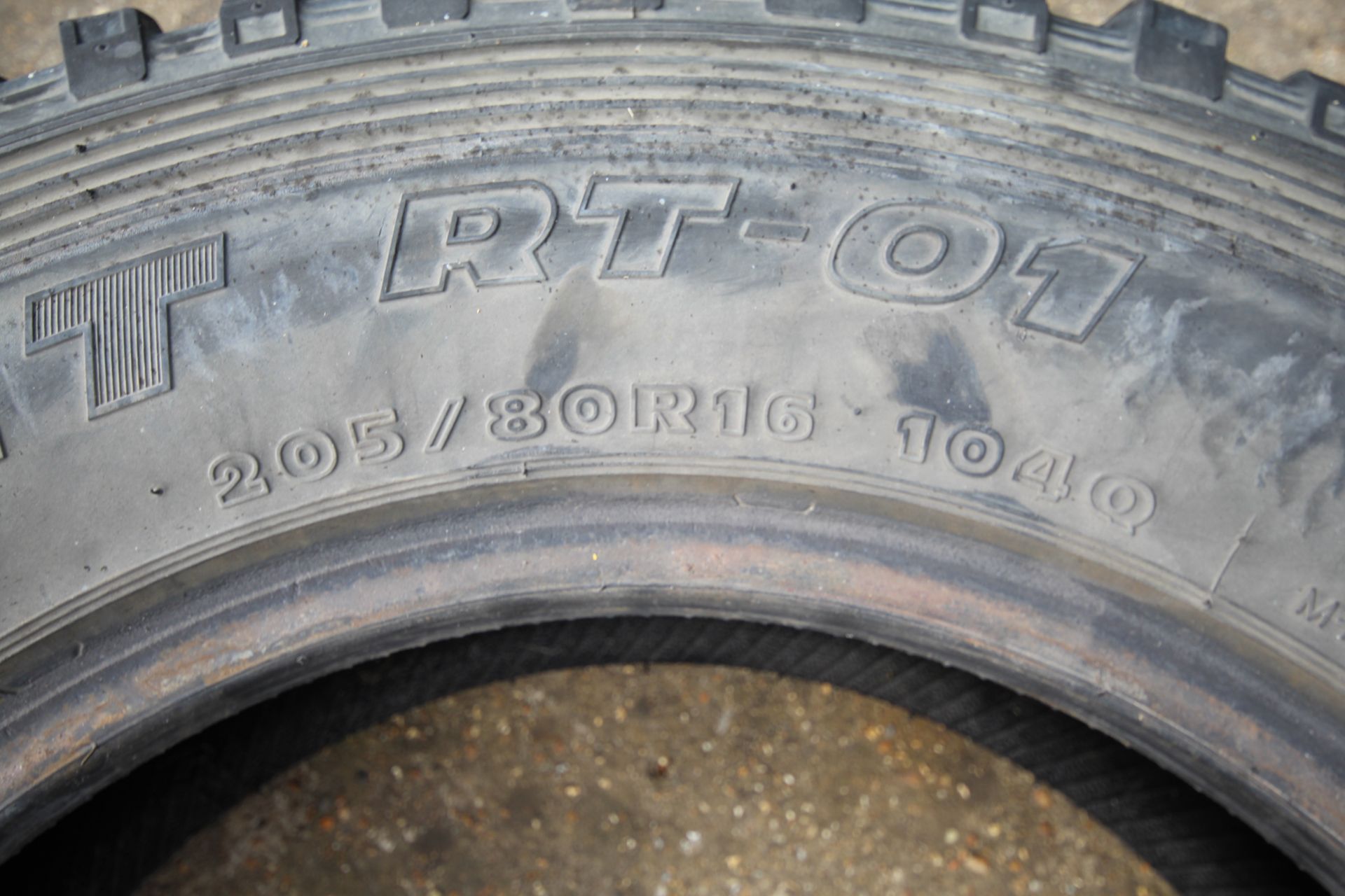 205/80R16 tyre. - Image 3 of 3