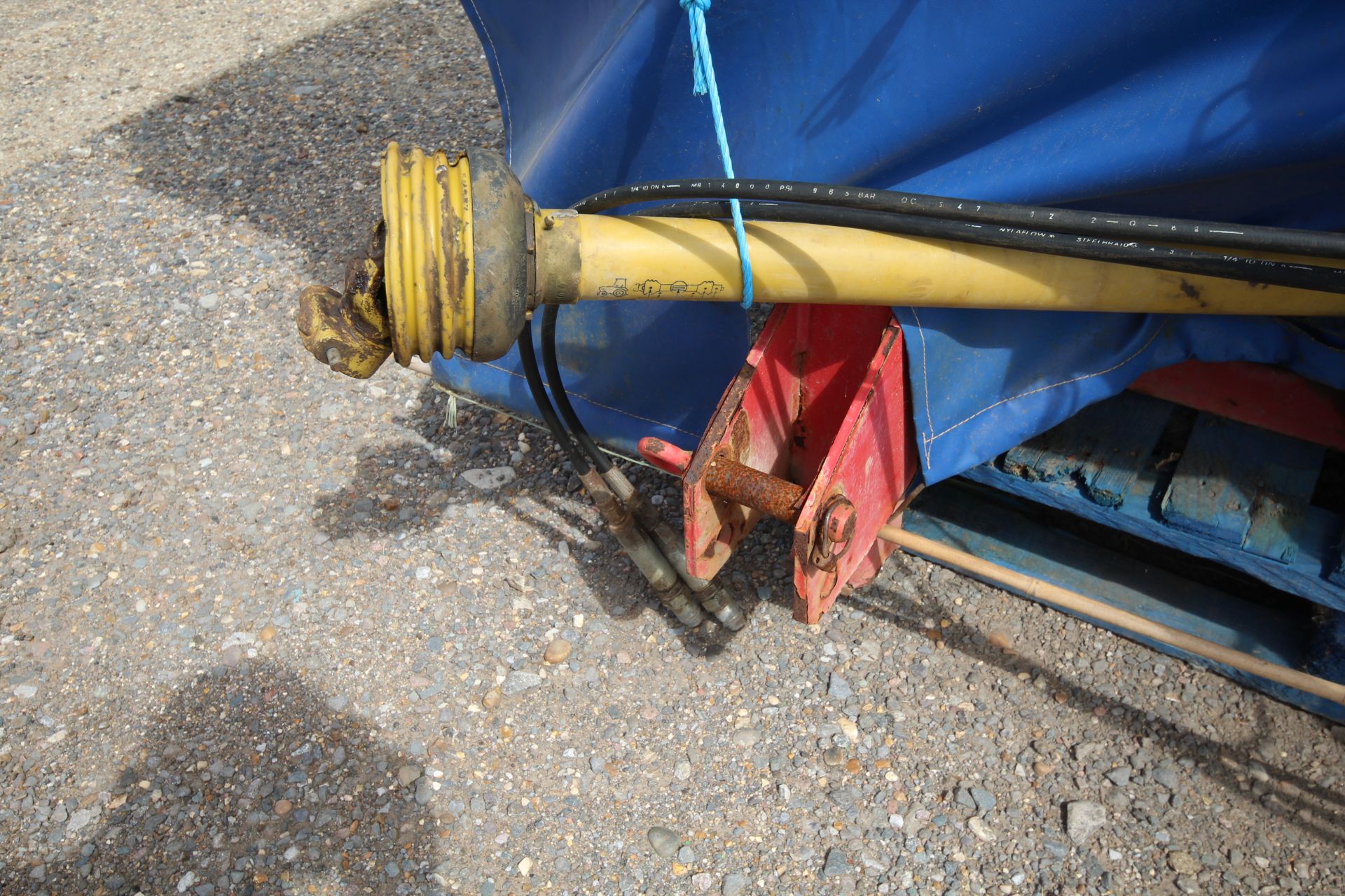 Lely Centreliner twin disc fertiliser spreader. V - Image 7 of 14