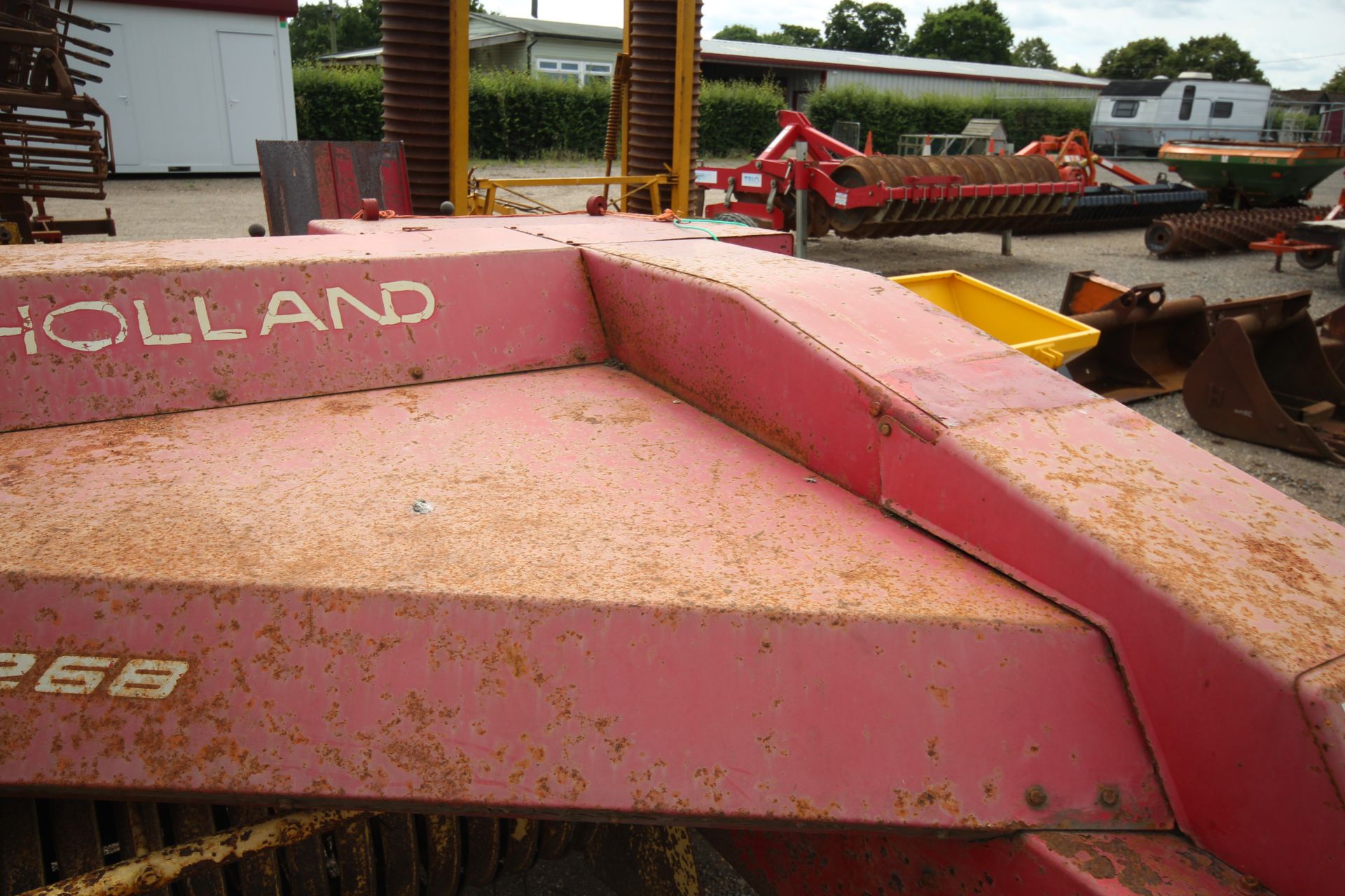 New Holland Super Hayliner 268 conventional baler. Owned from new. From a local deceased estate. - Image 10 of 26