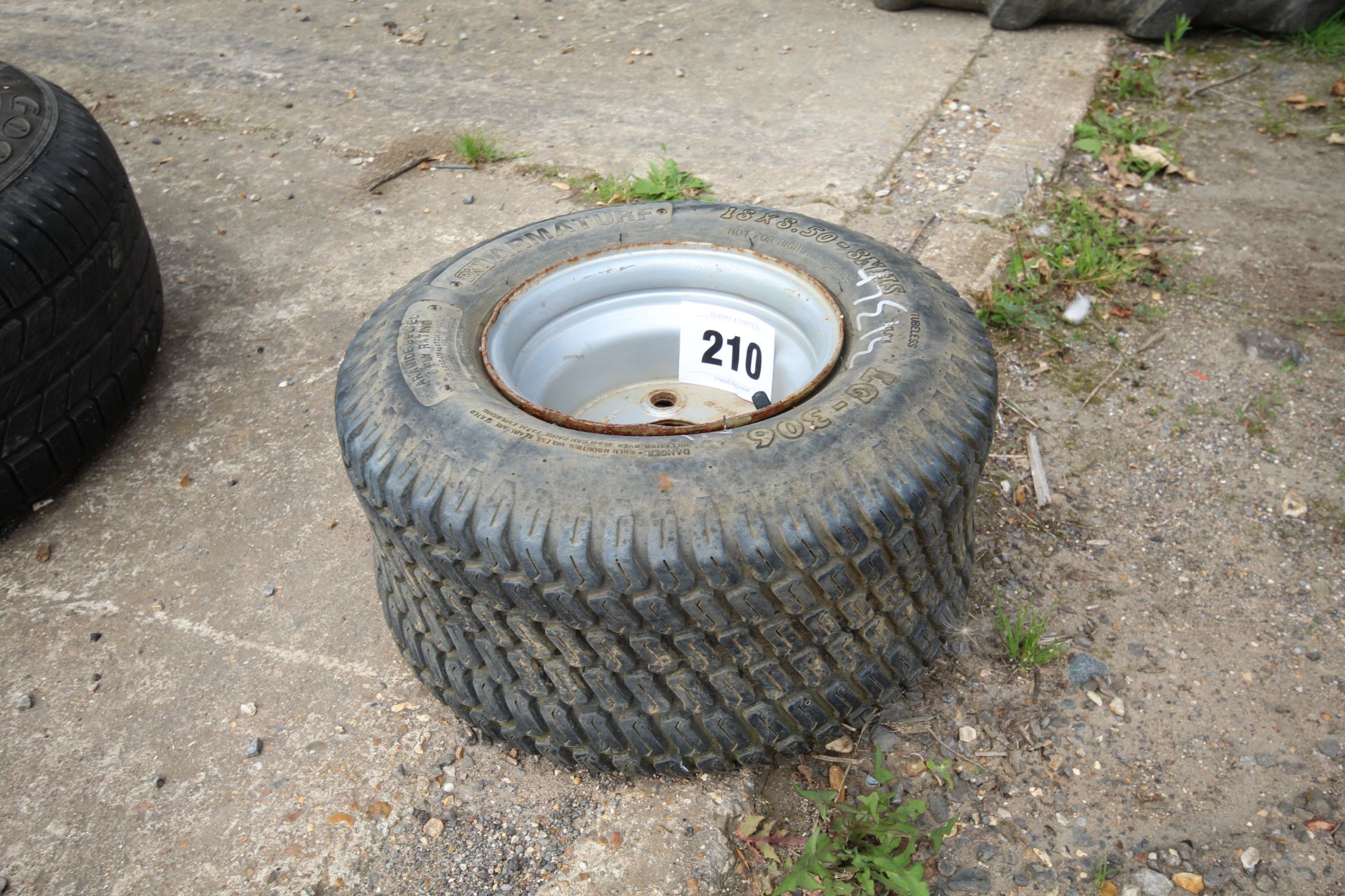 18x85-8NHS turf wheels and tyre.