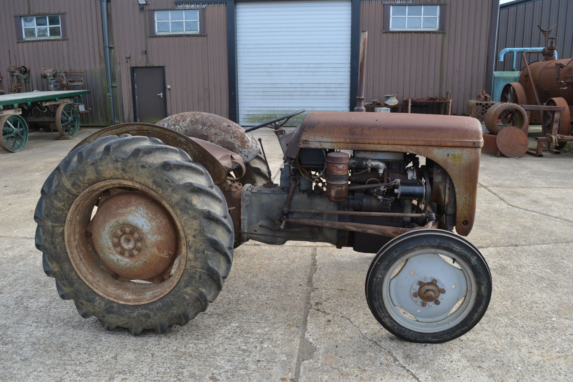 Ferguson TEA 20 2WD tractor. Serial number 183374. 1951. Registration CEB 212 (expired but with - Image 2 of 46