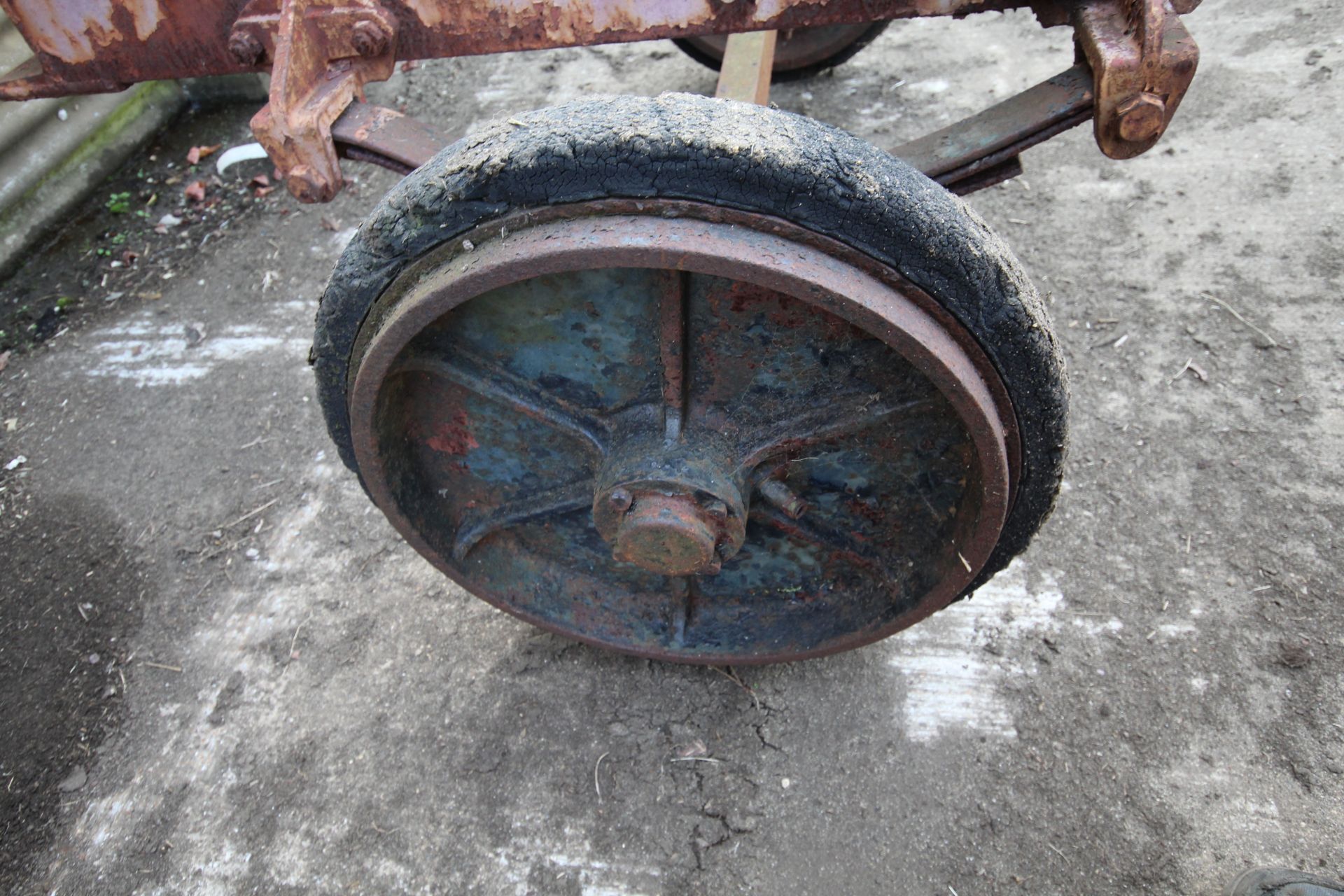 4-wheel turntable trailer. With sprung axles and solid tyres. Suit large stationary engine. - Image 17 of 17