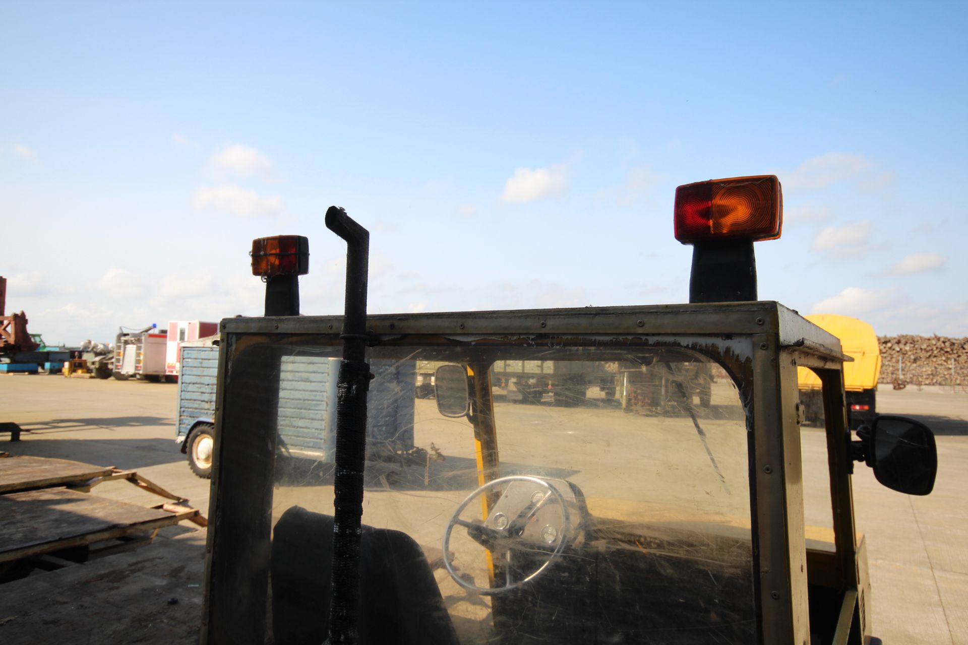 Reliance-Mercury 2WD diesel factory tug. 6,251 hours. Serial number 7BL1864. - Image 15 of 34