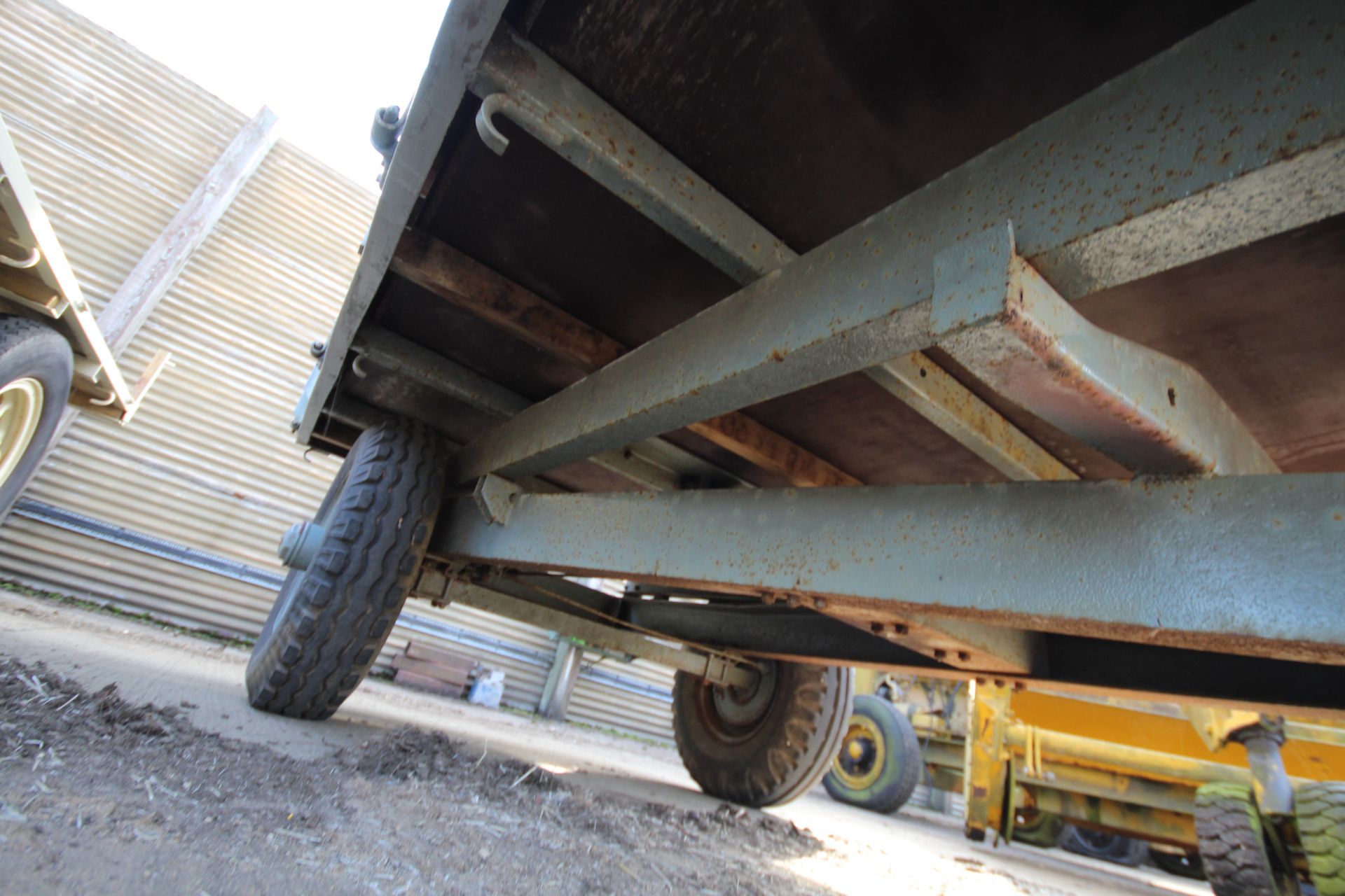 Massey Ferguson 3T single axle tipping trailer. Model 524. Serial number N5384. With 12-stud axle - Image 30 of 31