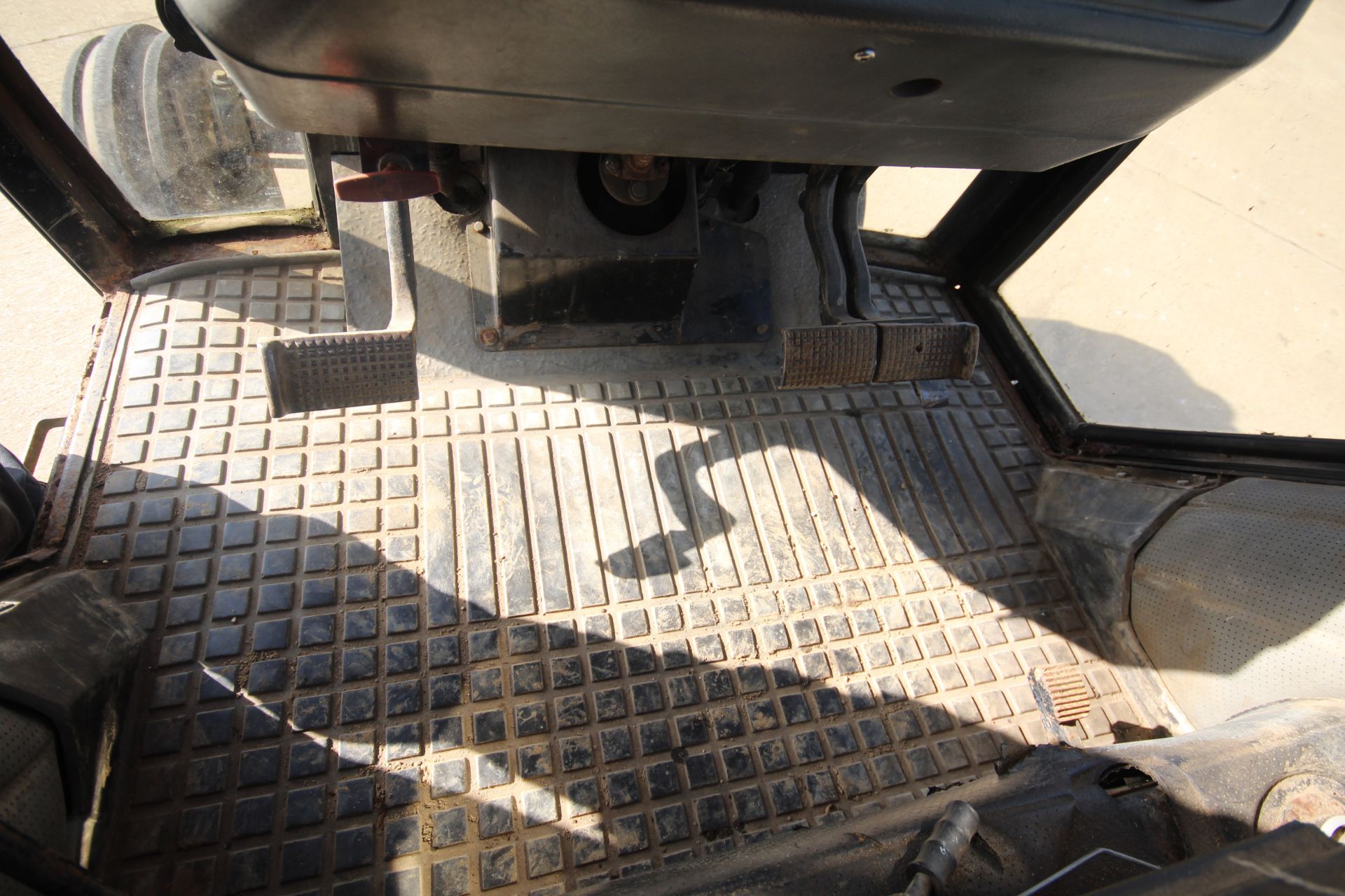 Case International 1594 2WD tractor. Registration D855 DDX. Date of first registration 06/05/1987. - Image 59 of 76