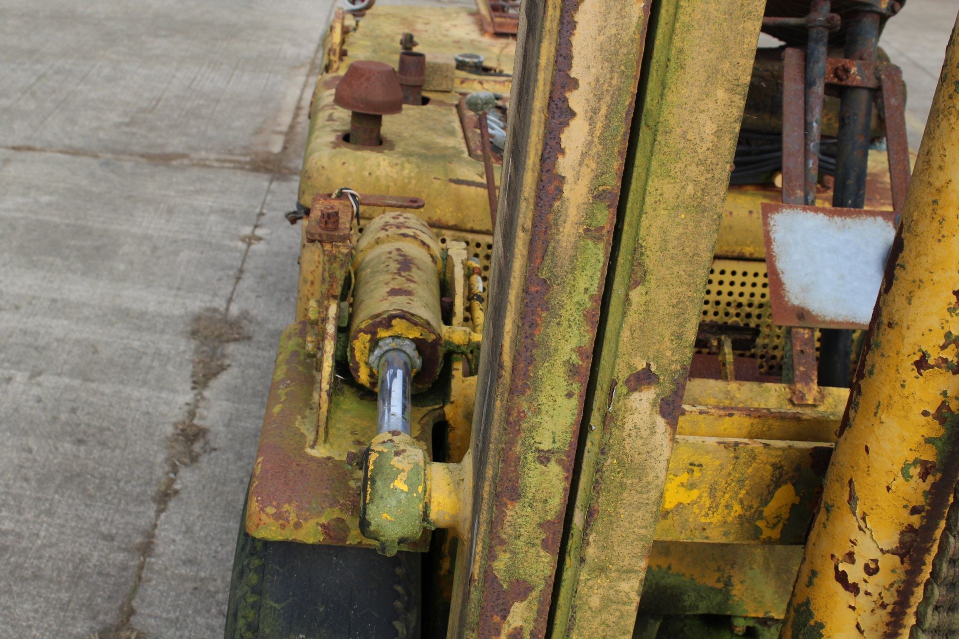 Hyster 80 8,000lb 2WD forklift. Serial number A5E1609. Registration XOM 678 (no paperwork). Date - Image 8 of 30