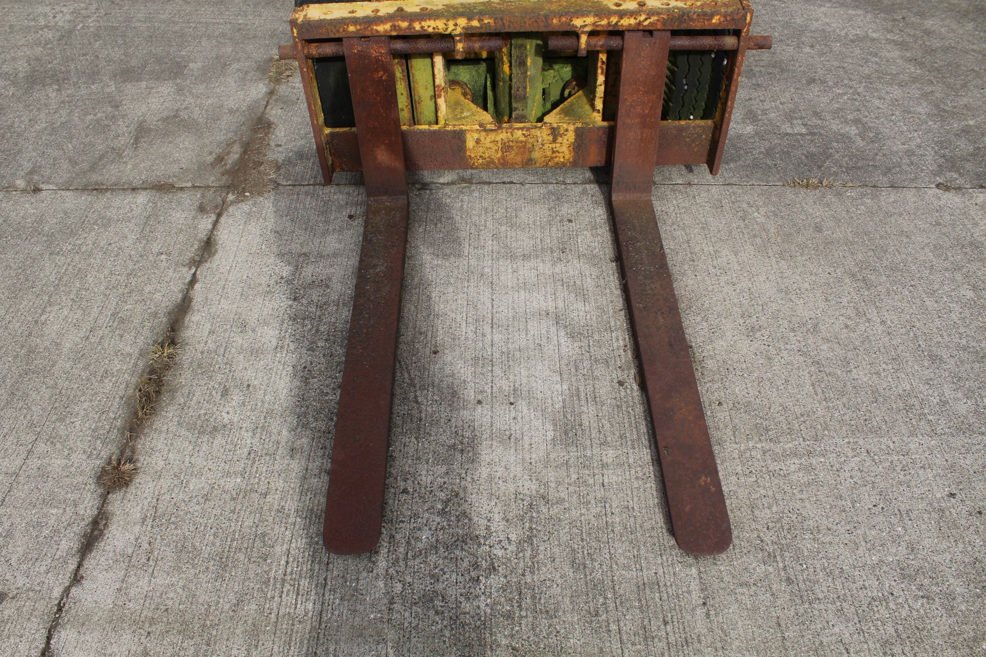 Hyster 80 8,000lb 2WD forklift. Serial number A5E1609. Registration XOM 678 (no paperwork). Date - Image 5 of 30