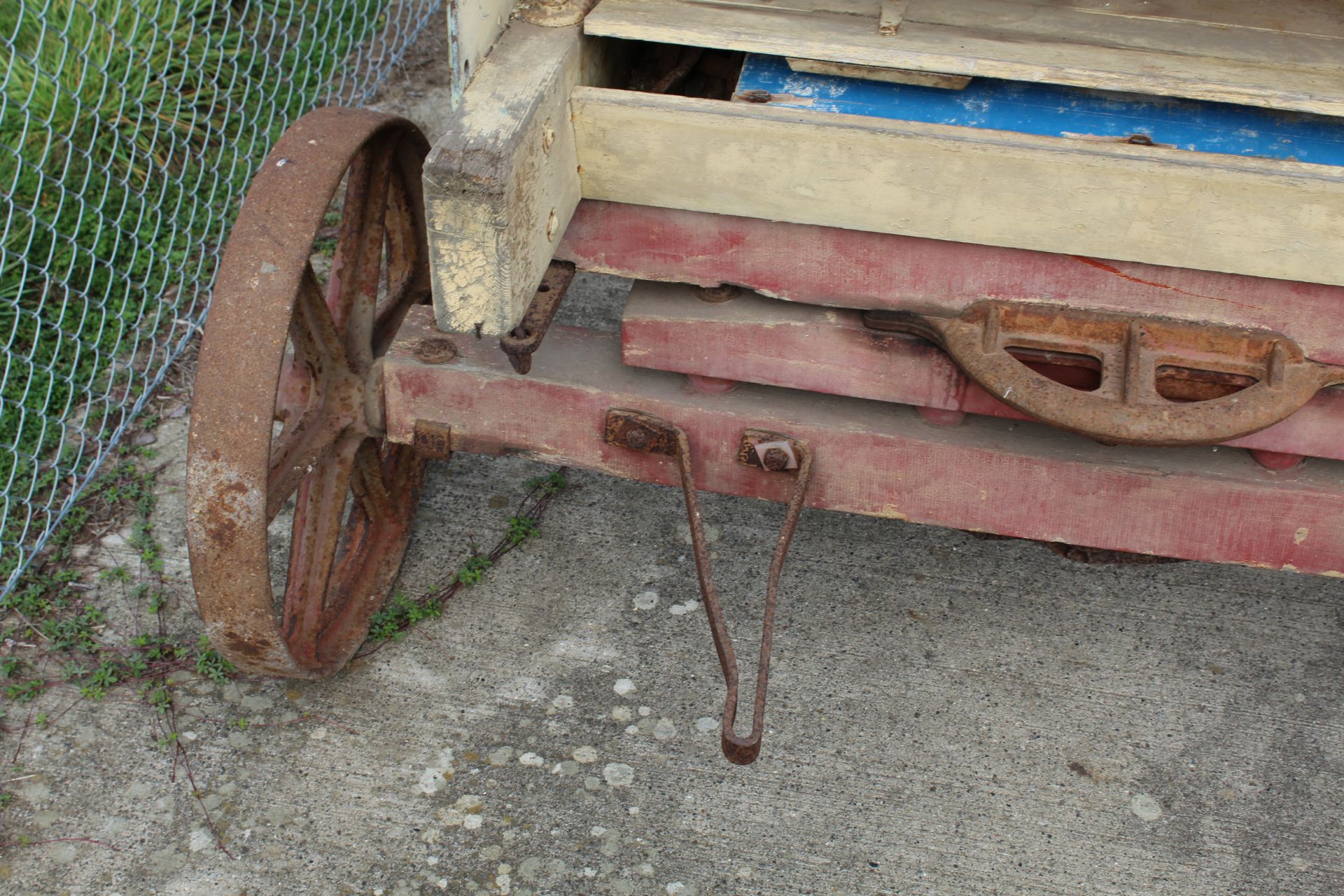 Cooks straw elevator. Dry stored. - Image 7 of 24