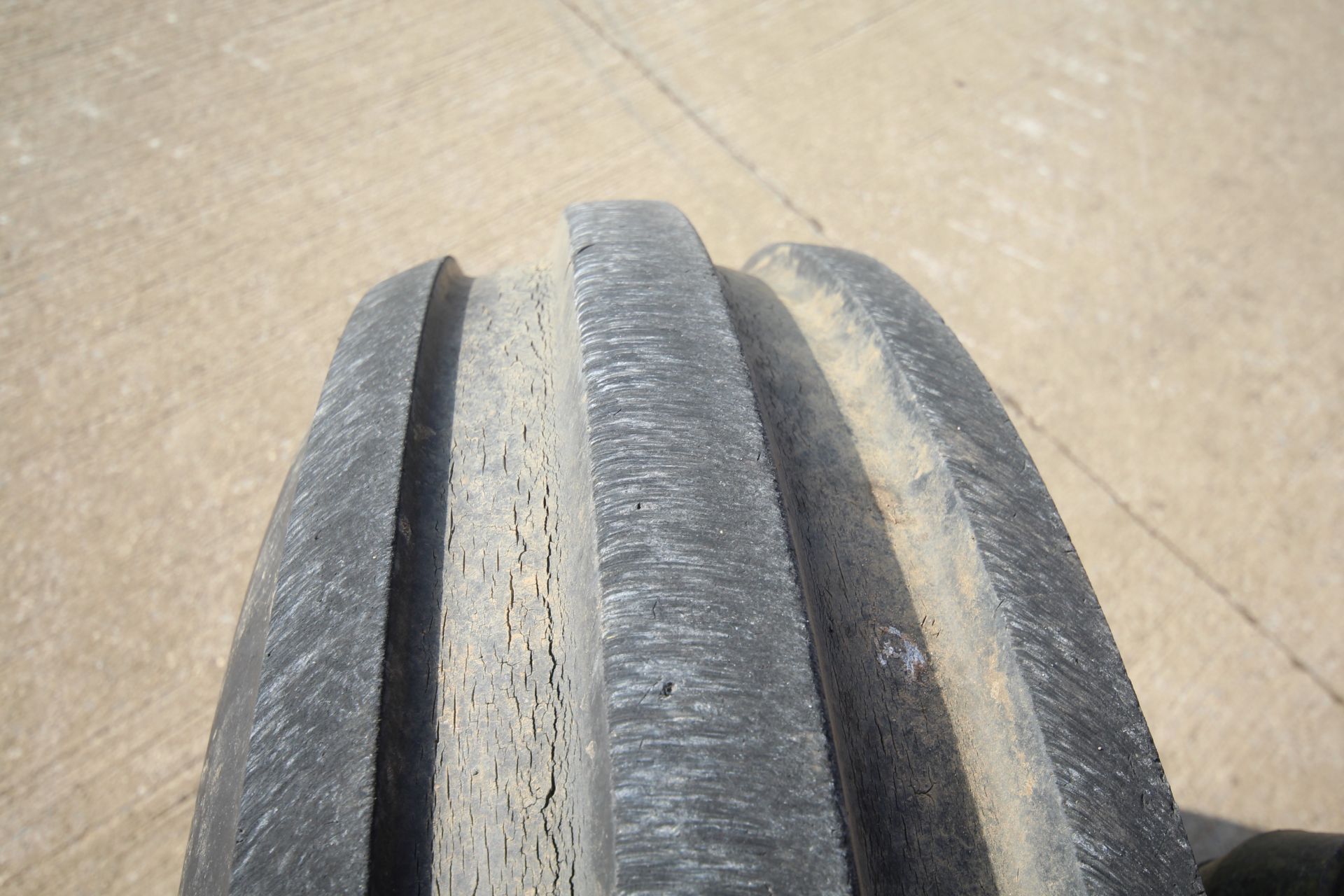 Case International 1594 2WD tractor. Registration D855 DDX. Date of first registration 06/05/1987. - Image 17 of 76