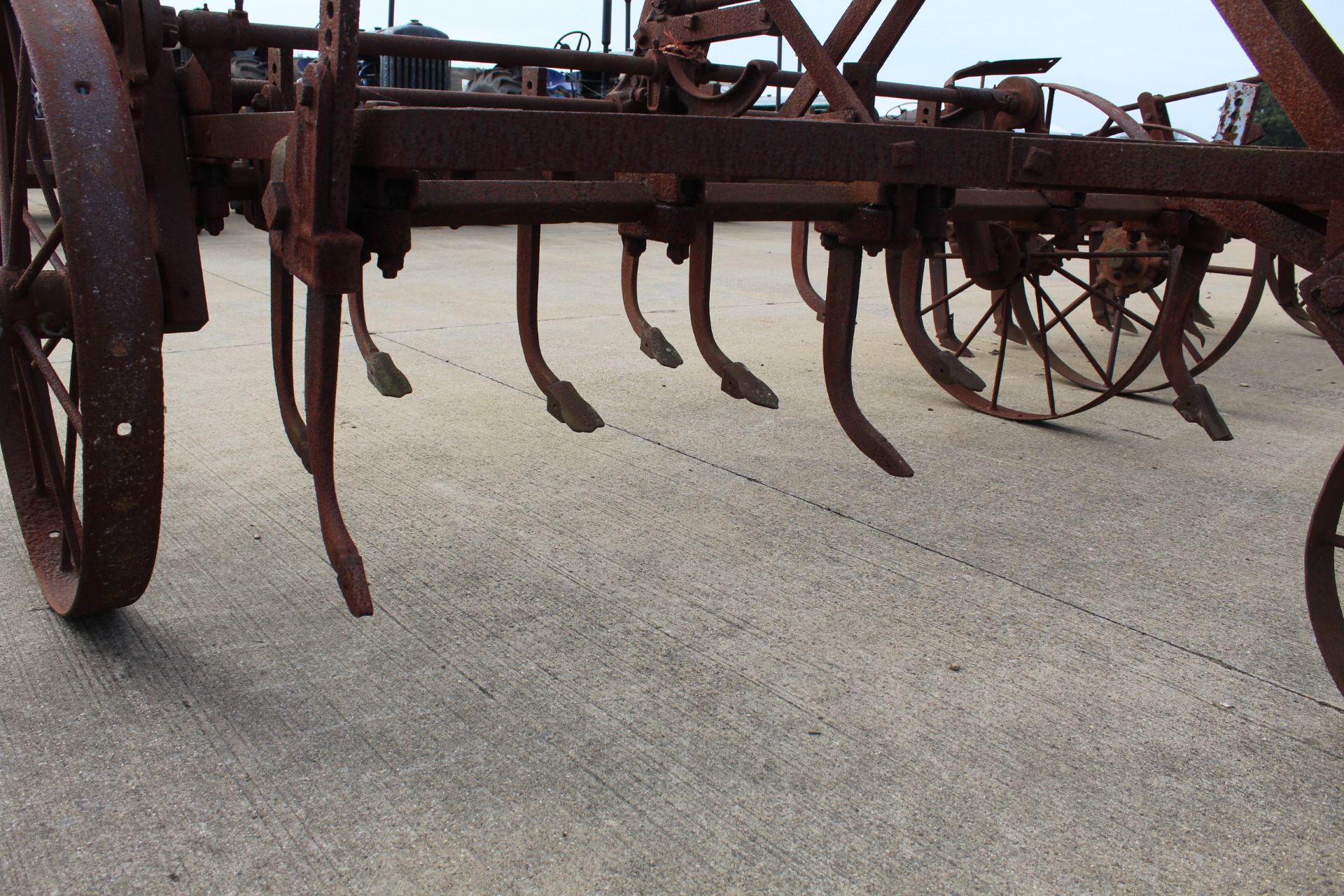 Ransomes C13C heavy trailed cultivator for crawler. - Image 17 of 20