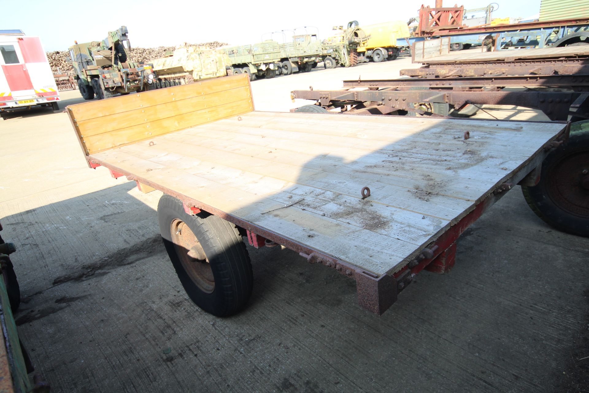 Single axle wooden chassis tipping trailer. - Image 4 of 18
