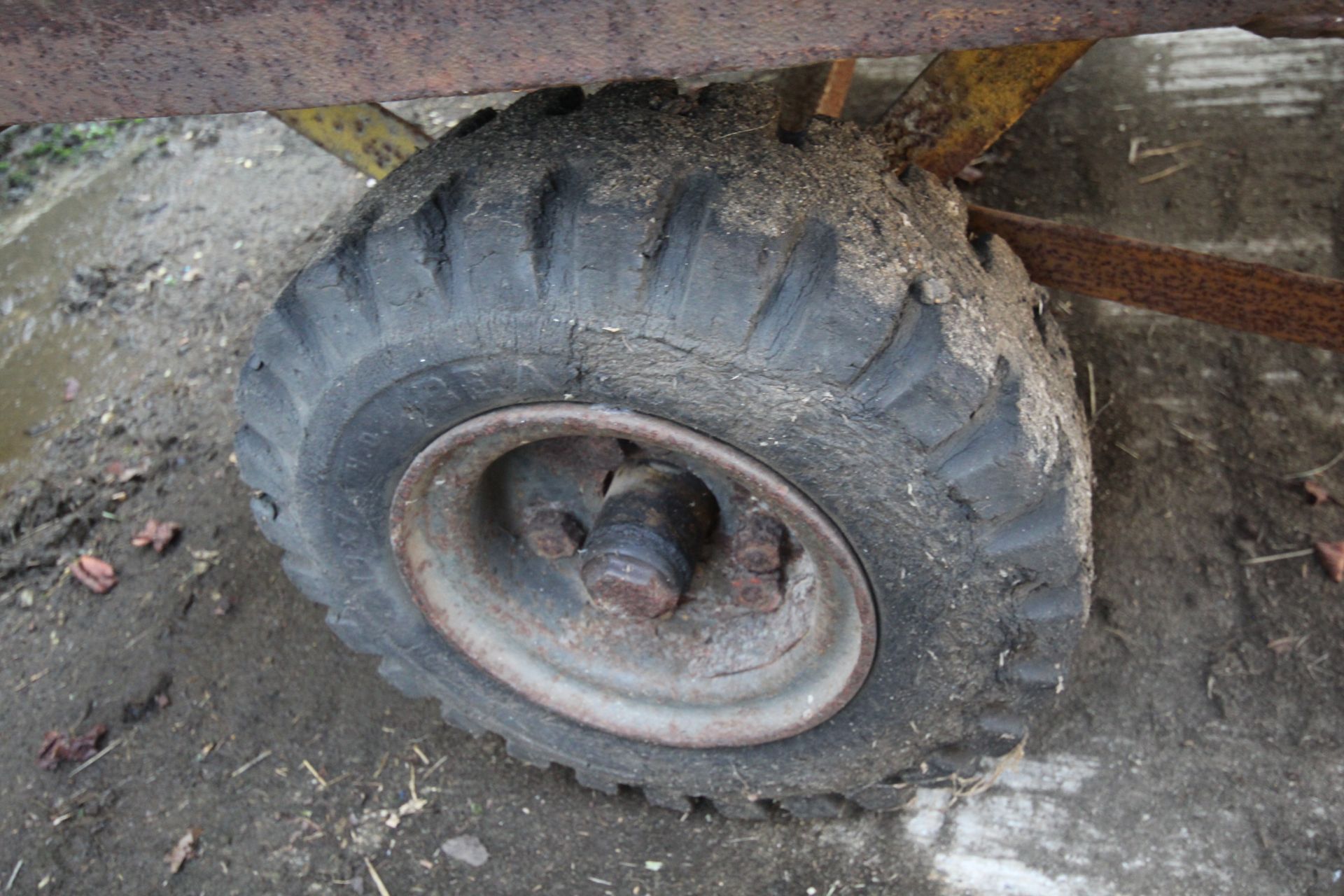 4-wheel turntable factory trailer. With solid tyres. - Image 12 of 14