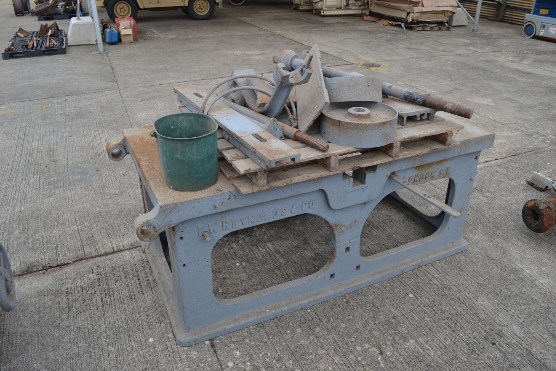 Large F W Reynolds & Co London static saw bench base. With parts. - Image 2 of 5