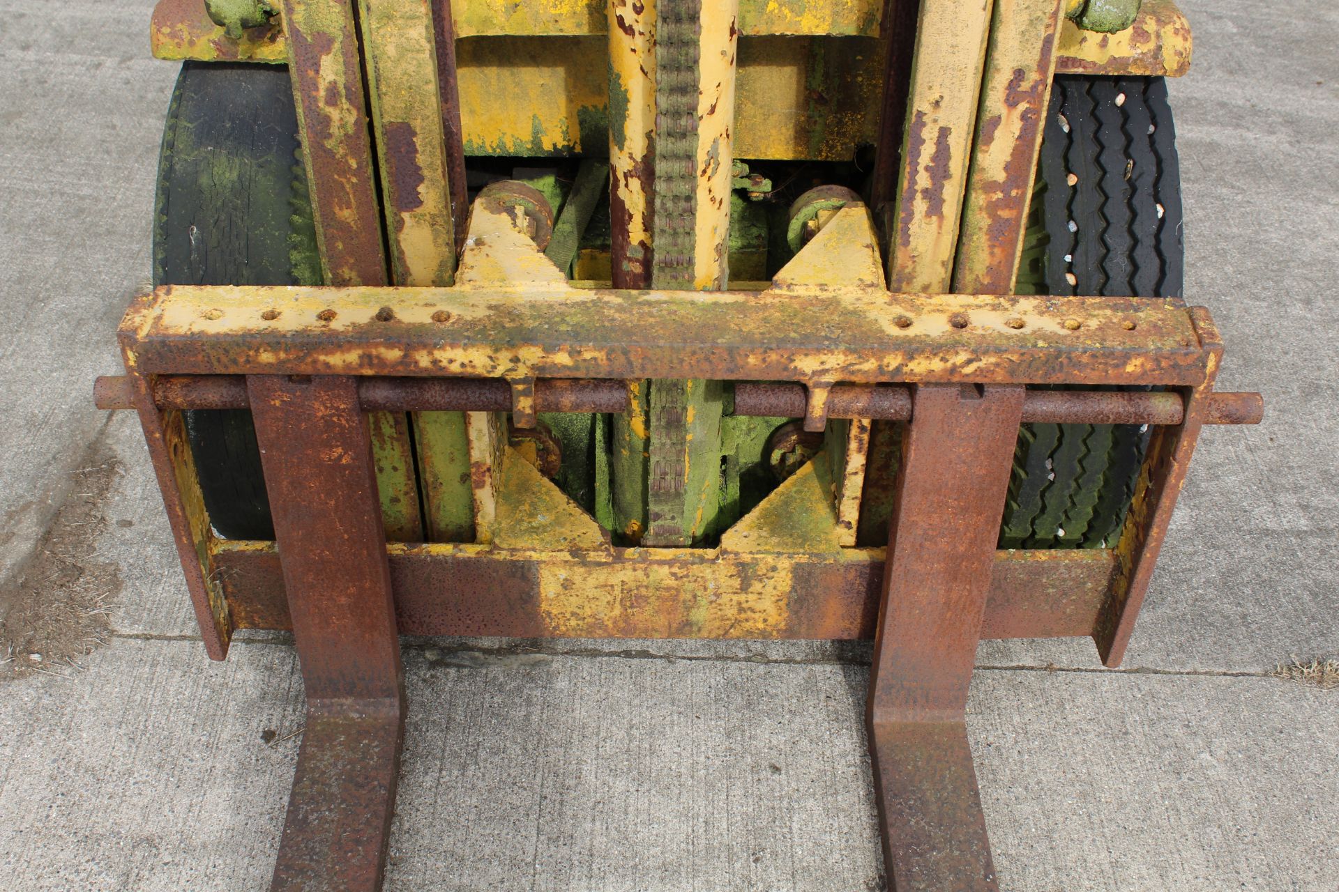 Hyster 80 8,000lb 2WD forklift. Serial number A5E1609. Registration XOM 678 (no paperwork). Date - Image 6 of 30