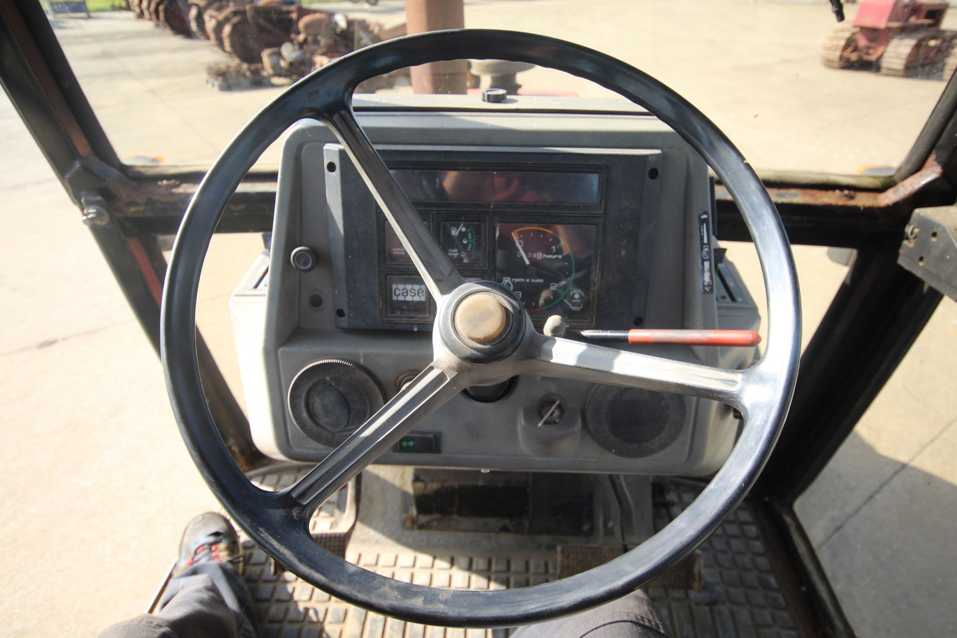 Case International 1594 2WD tractor. Registration D855 DDX. Date of first registration 06/05/1987. - Image 60 of 76
