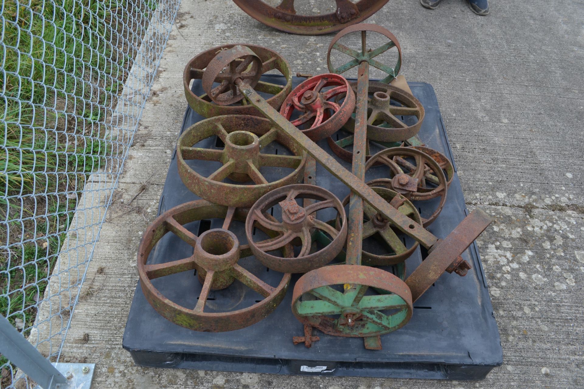 Pallet of various cast iron wheels. - Image 2 of 2