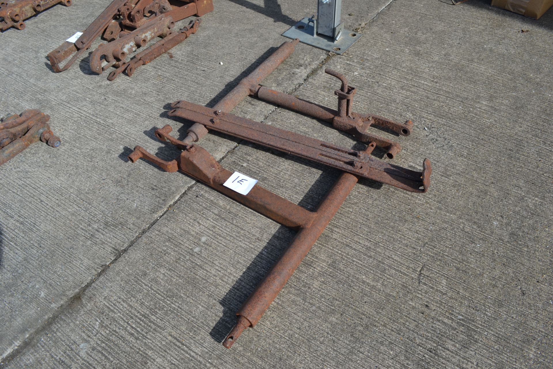 Ferguson / Massey Ferguson T Bars for restoration - Image 2 of 4